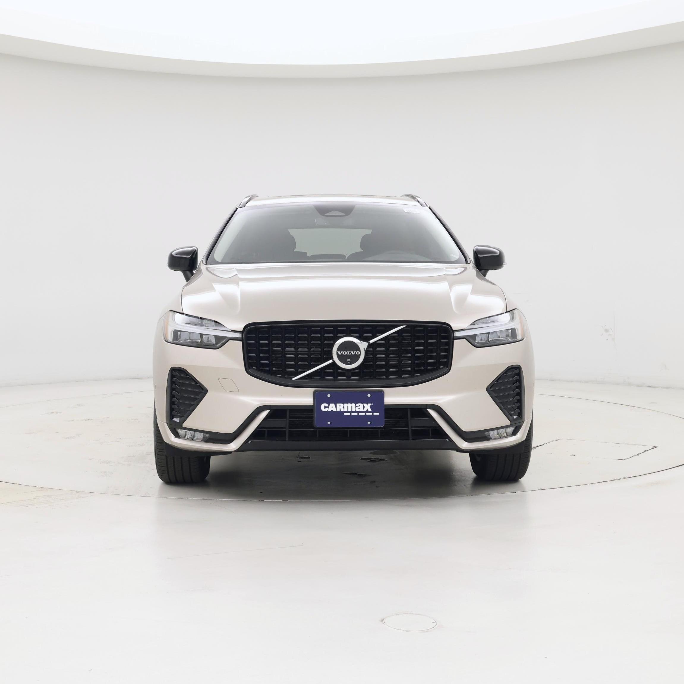 Thumbnail: 2025 Volvo XC60 - 5