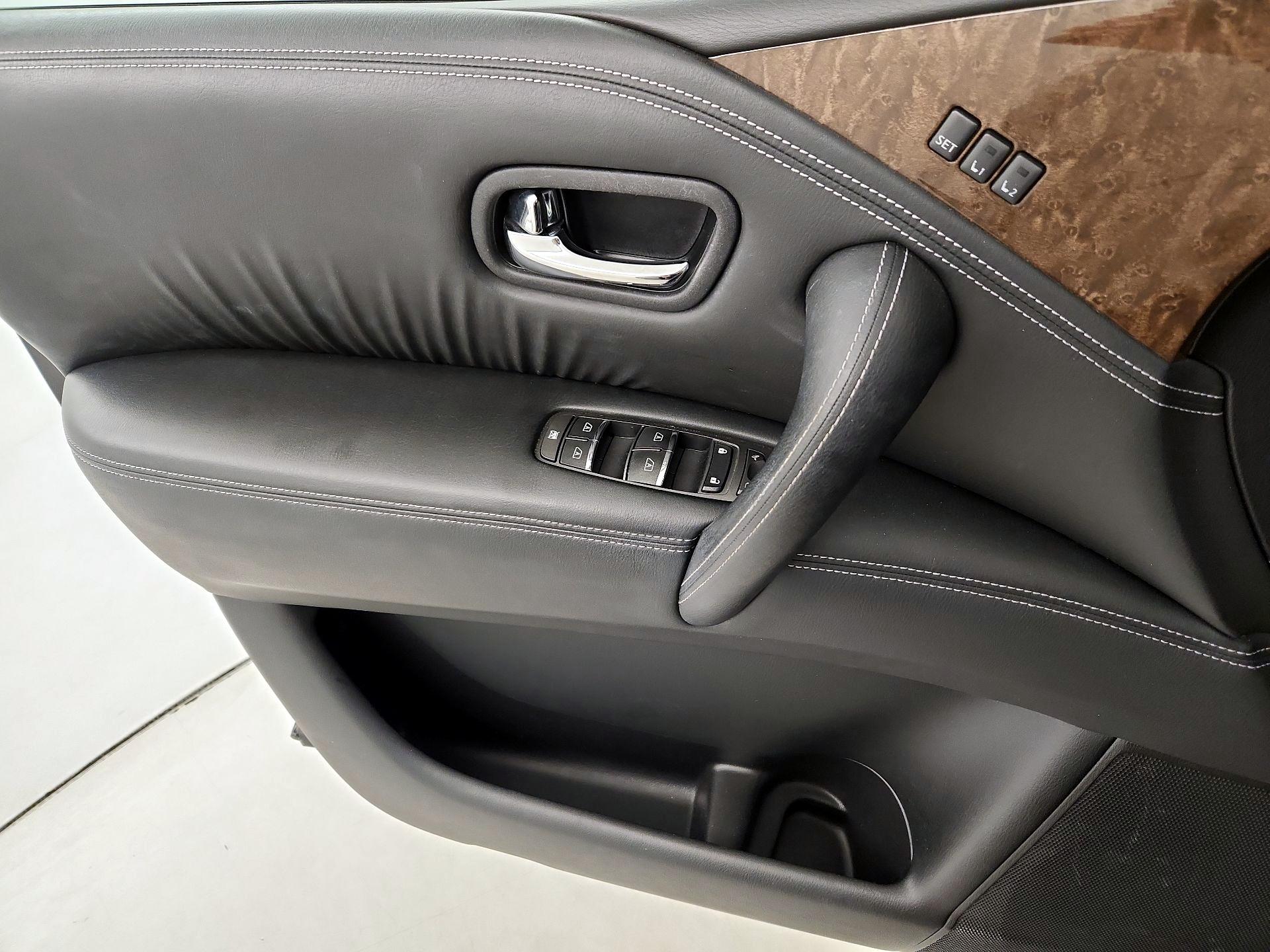 Thumbnail: 2016 INFINITI QX80 - 12