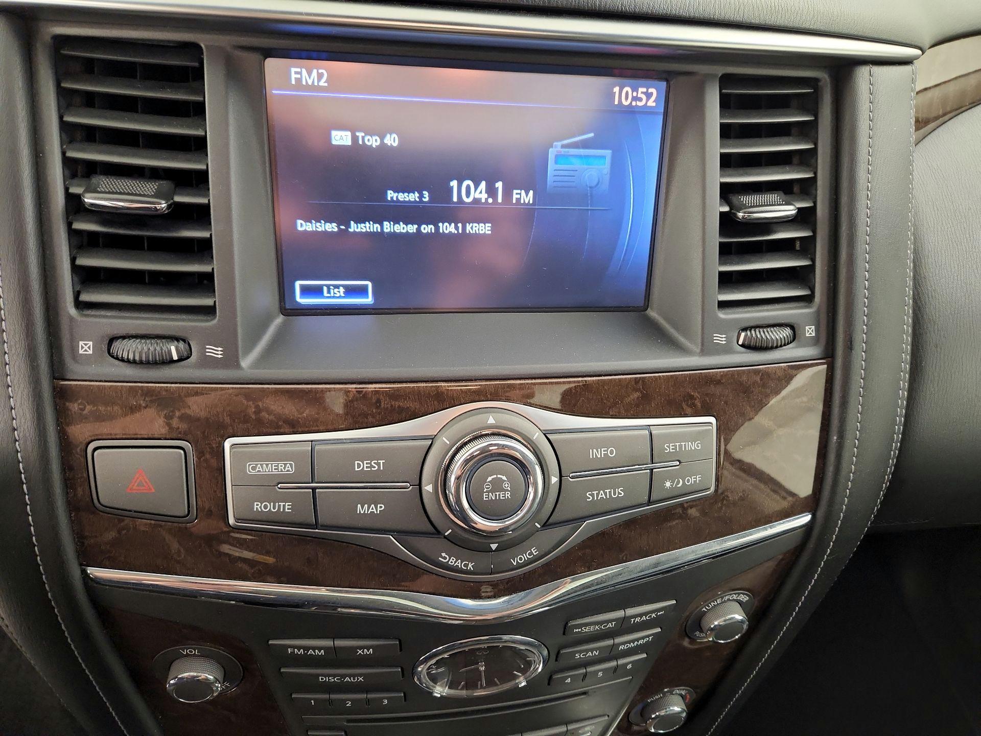 Thumbnail: 2016 INFINITI QX80 - 16