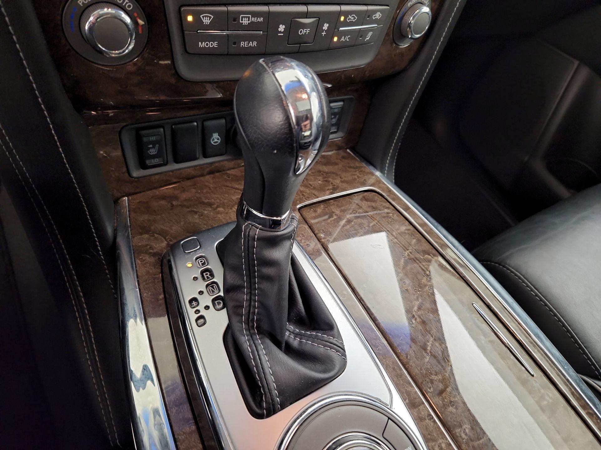 Thumbnail: 2016 INFINITI QX80 - 18