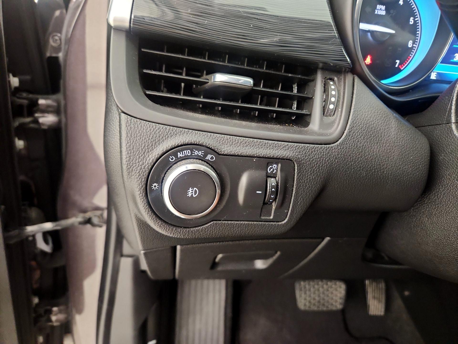 Thumbnail: 2017 Buick Envision - 13