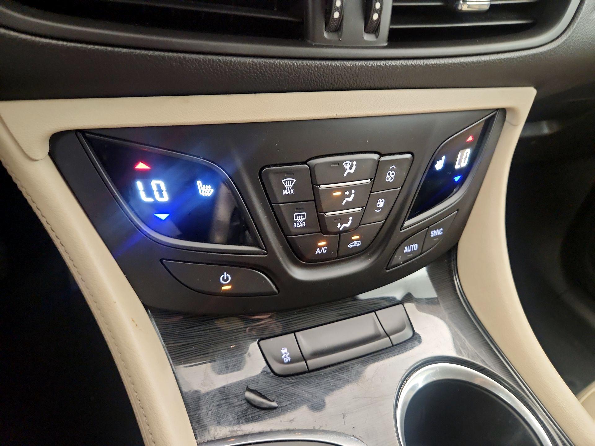 Thumbnail: 2017 Buick Envision - 16