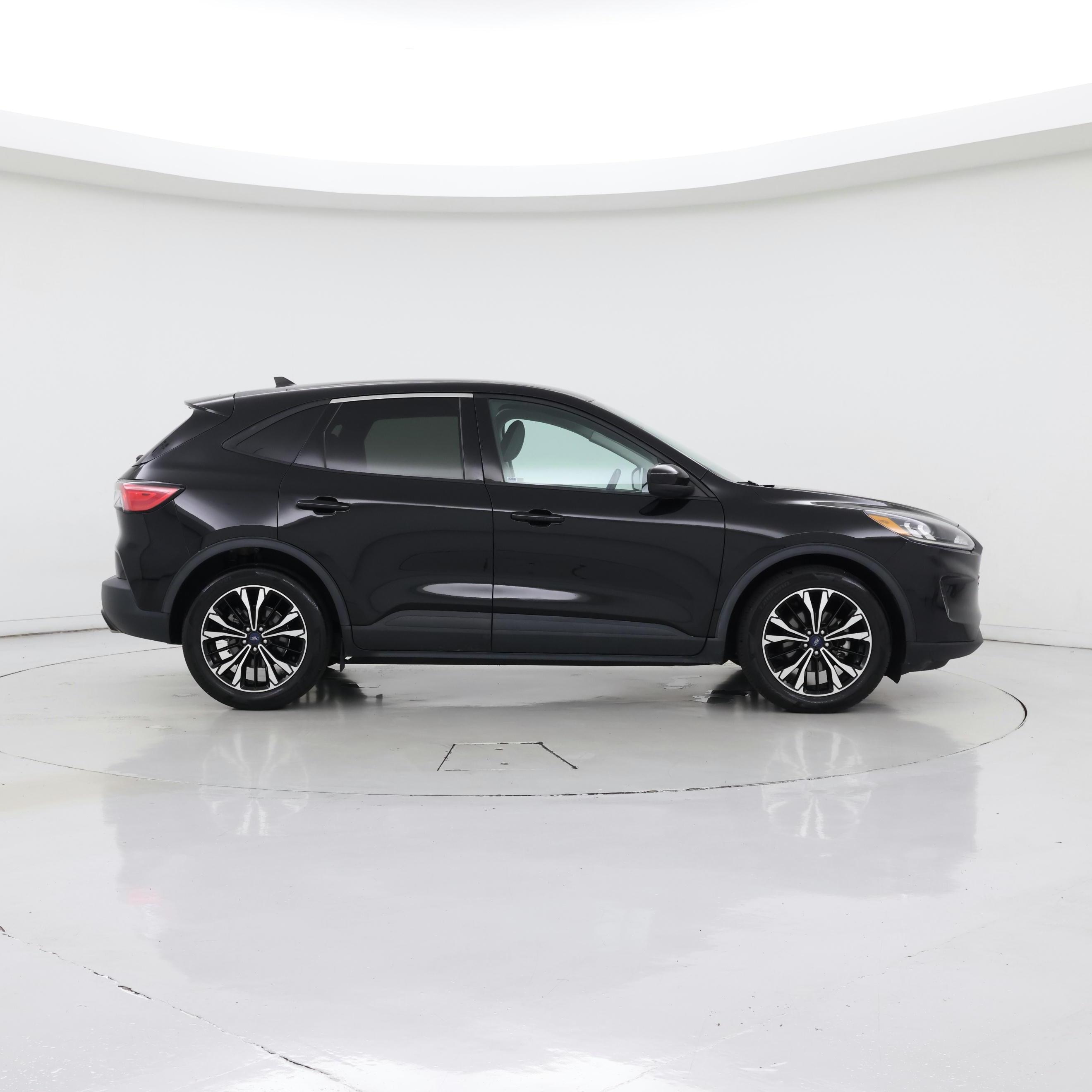 Thumbnail: 2021 Ford Escape - 7
