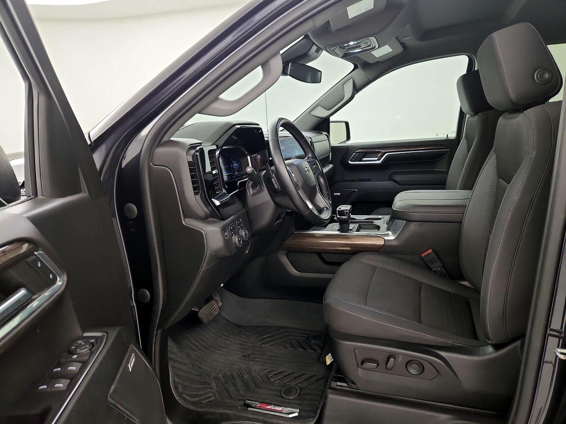 Thumbnail: 2023 Chevrolet Silverado 1500 - 11