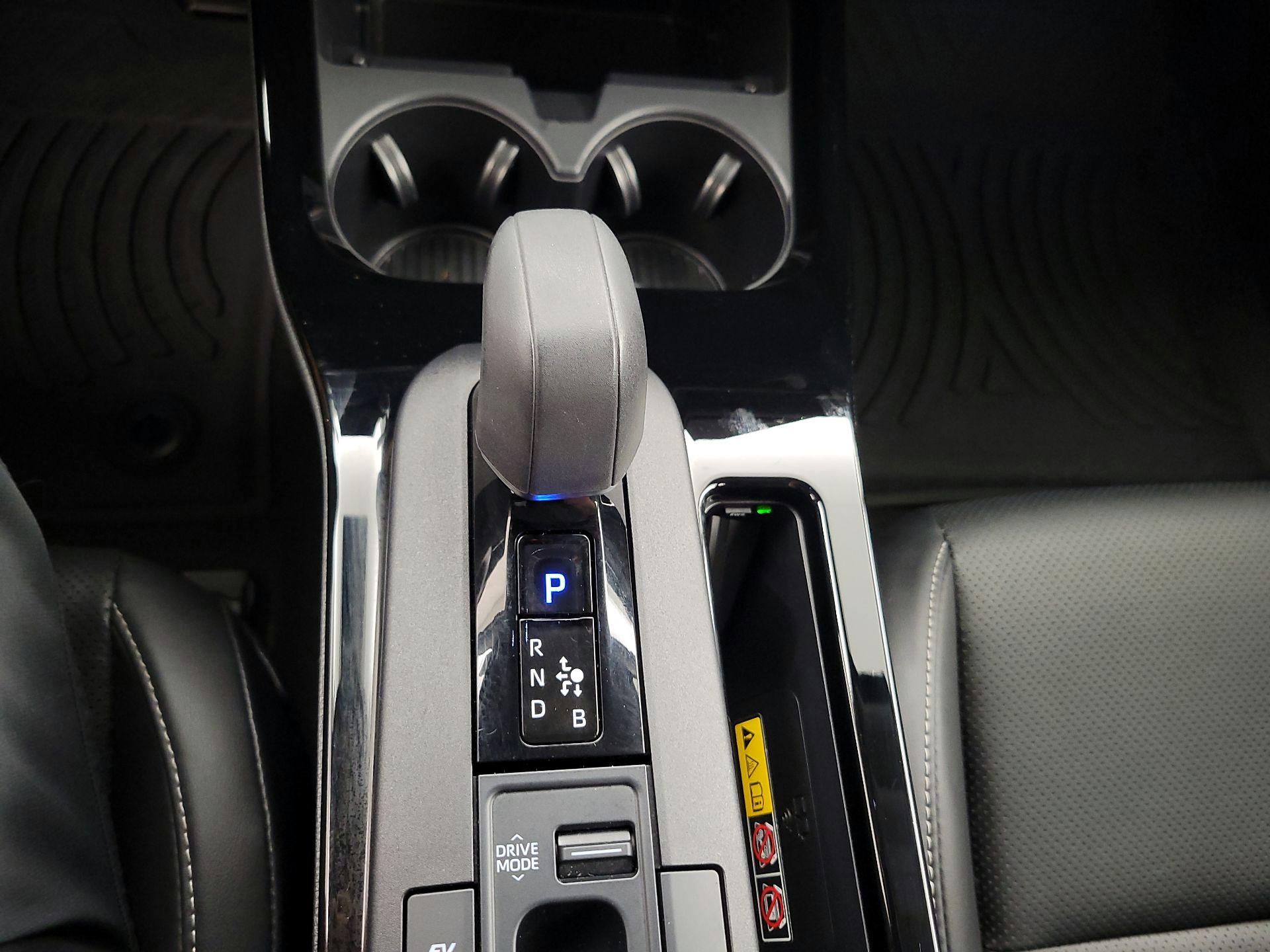 Thumbnail: 2024 Toyota Prius - 17