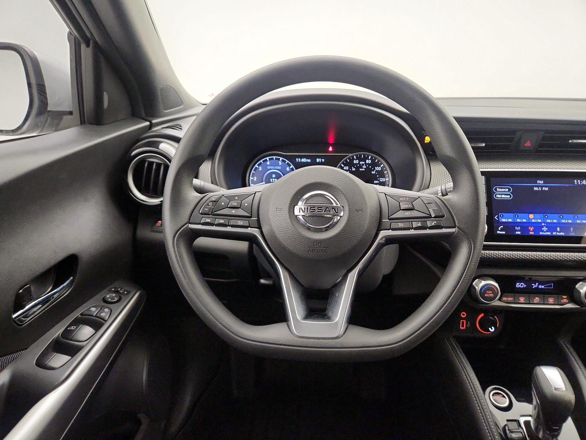 Thumbnail: 2018 Nissan Kicks - 10