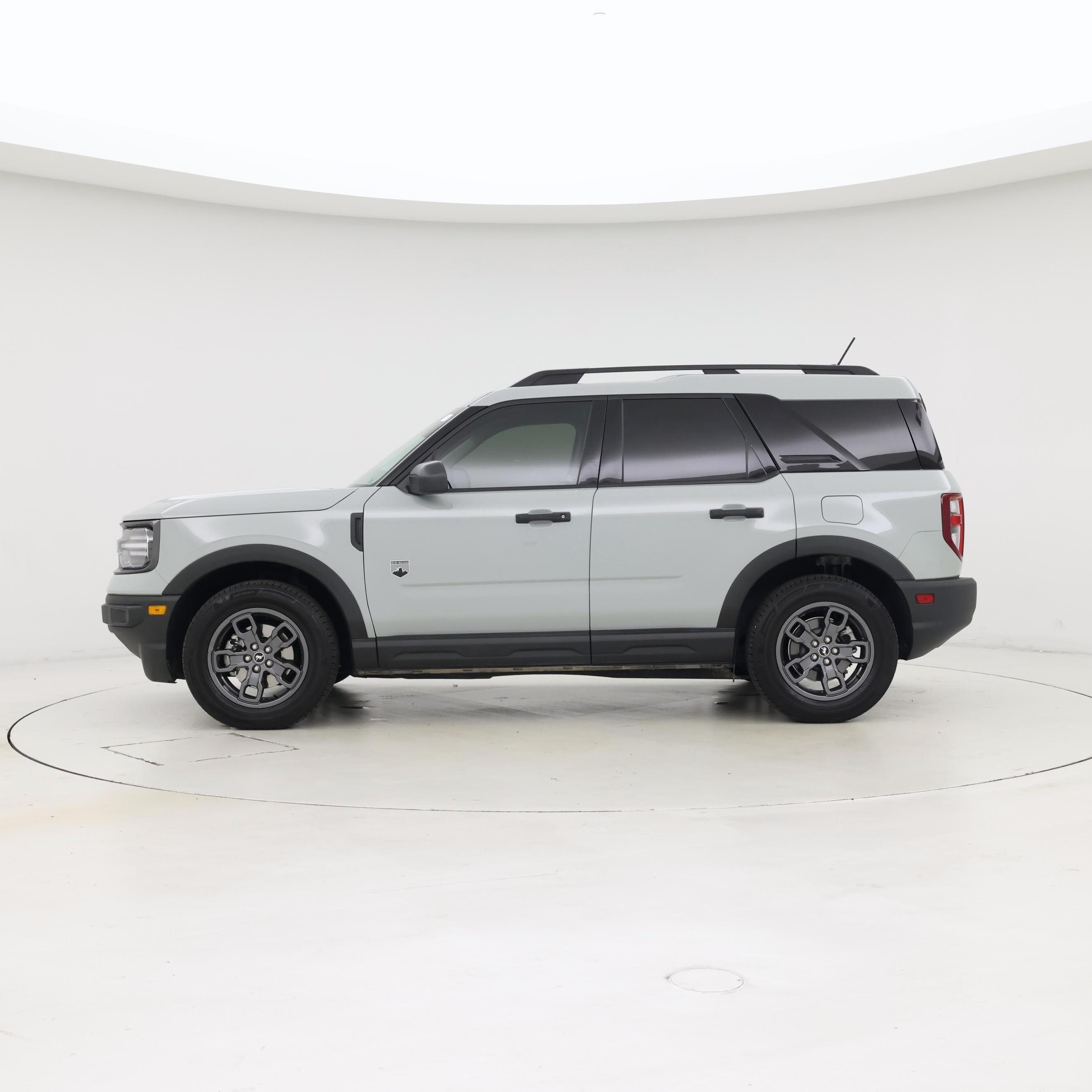 Thumbnail: 2022 Ford Bronco Sport - 3