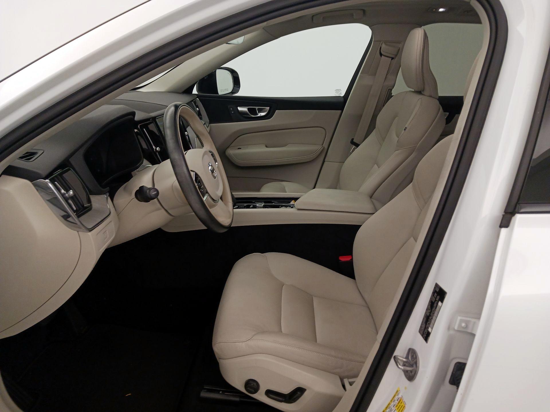 Thumbnail: 2024 Volvo XC60 - 11