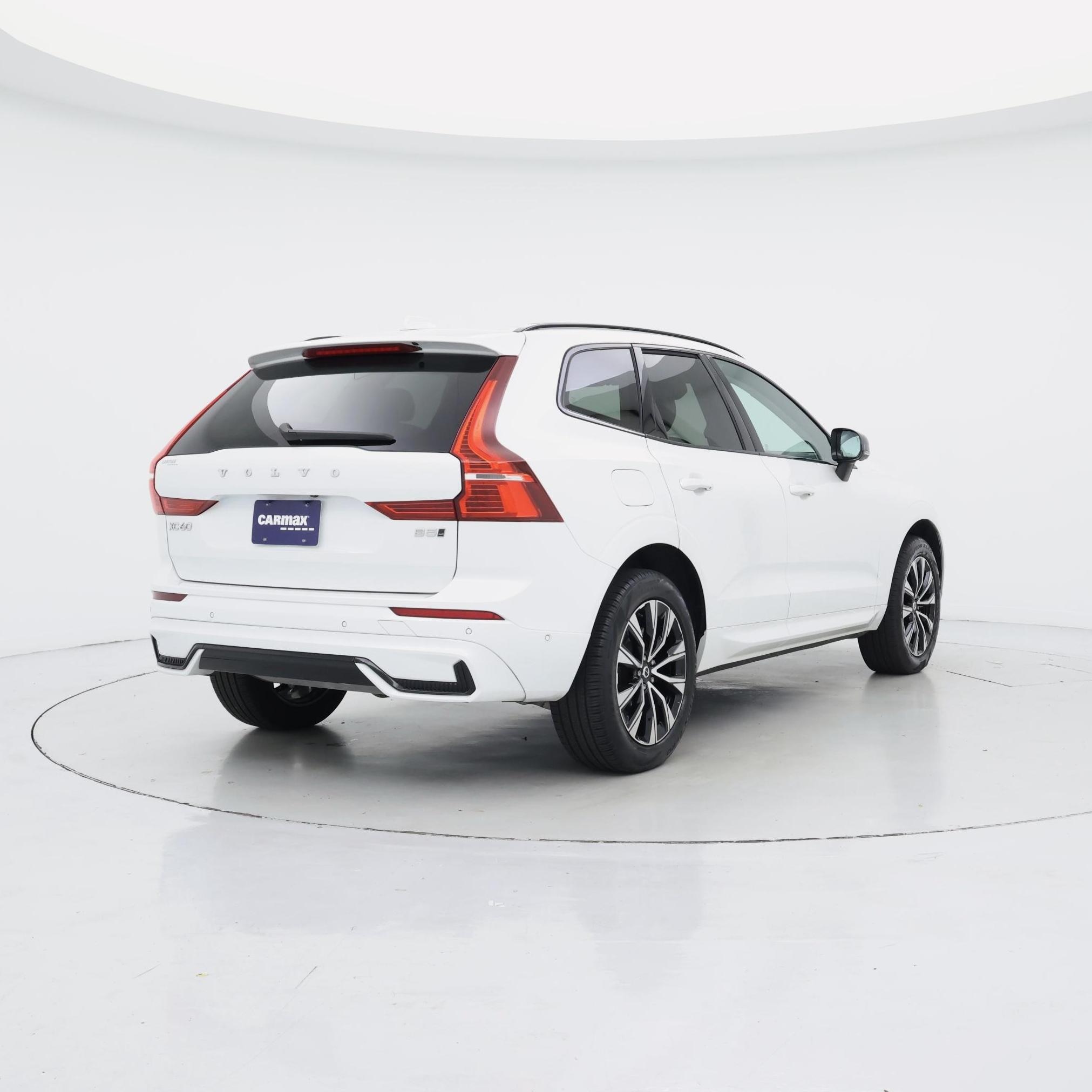 Thumbnail: 2024 Volvo XC60 - 8