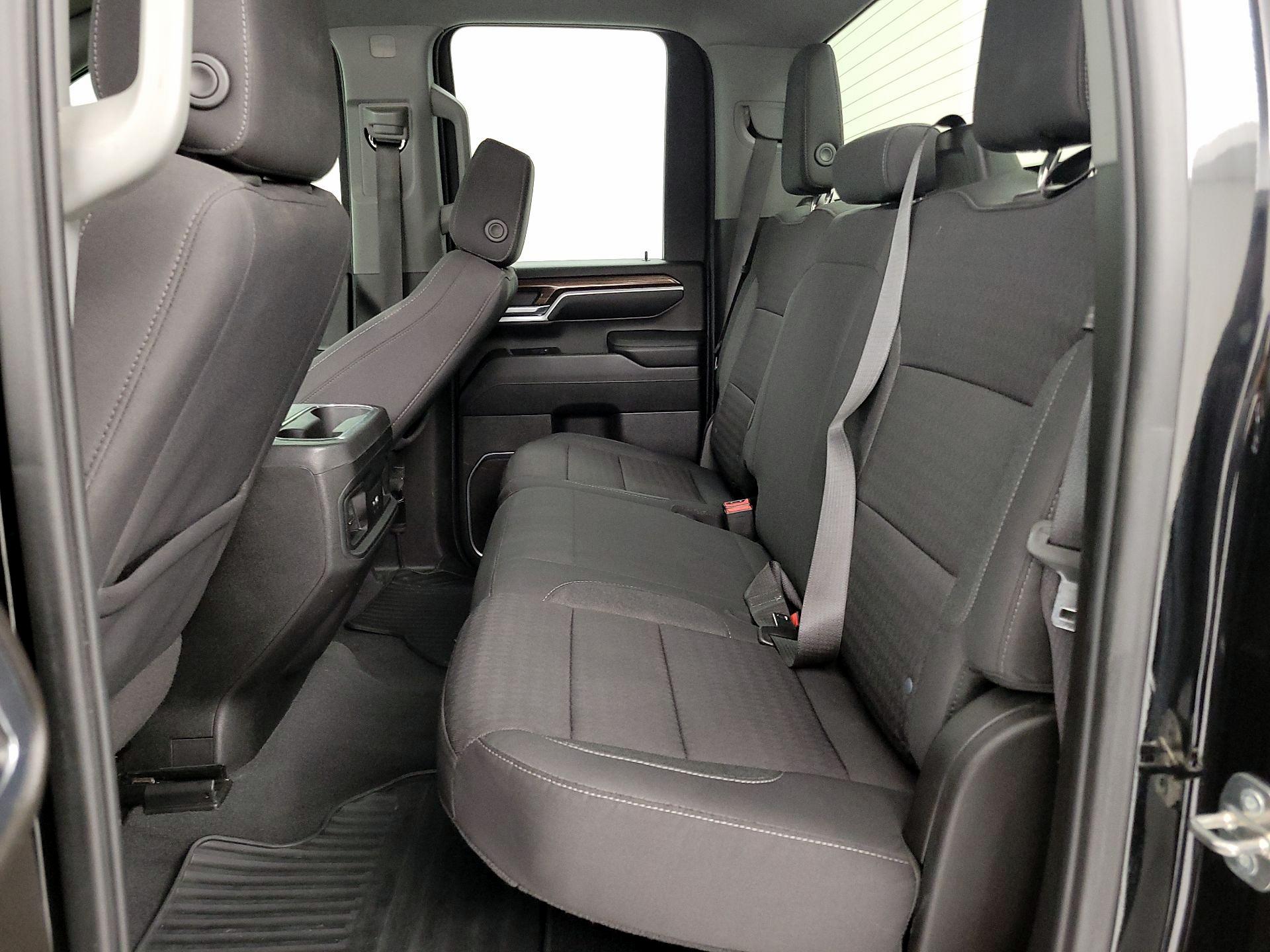 Thumbnail: 2024 Chevrolet Silverado 2500 - 19