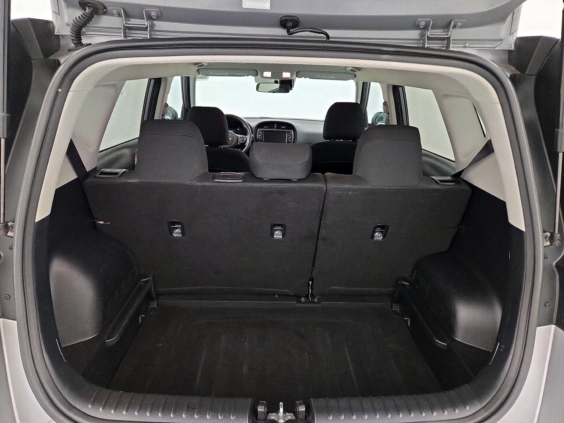 Thumbnail: 2023 Kia Soul - 20