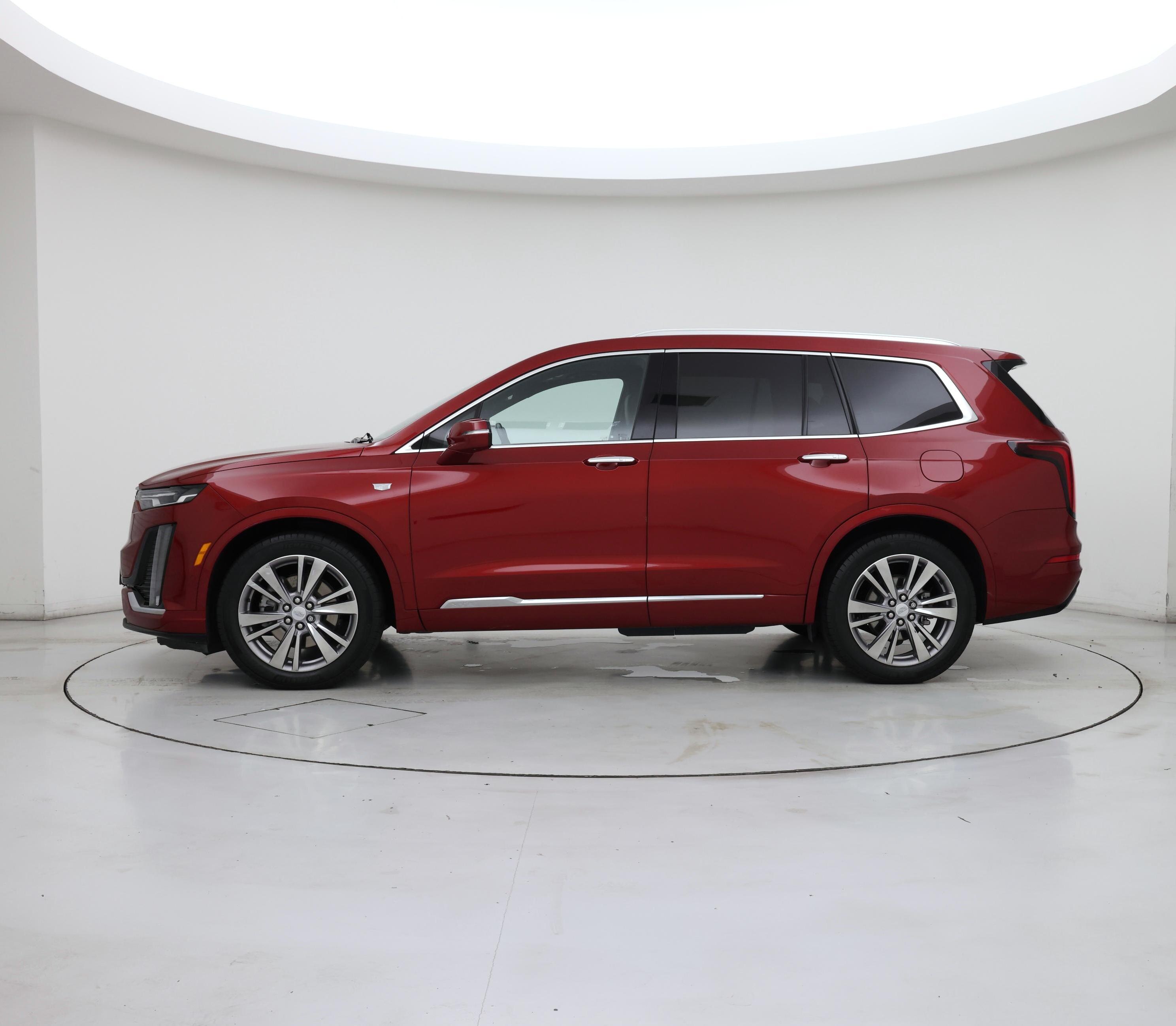 Thumbnail: 2023 Cadillac XT6 - 3