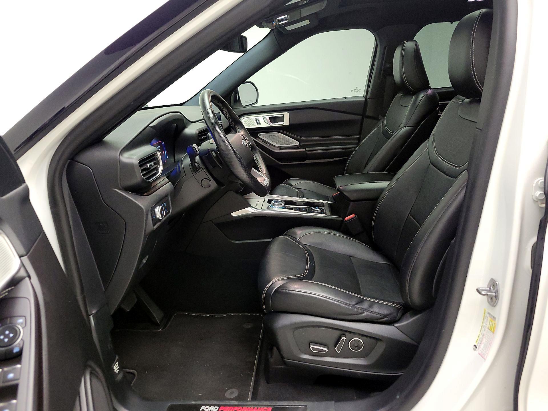 Thumbnail: 2020 Ford Explorer - 11