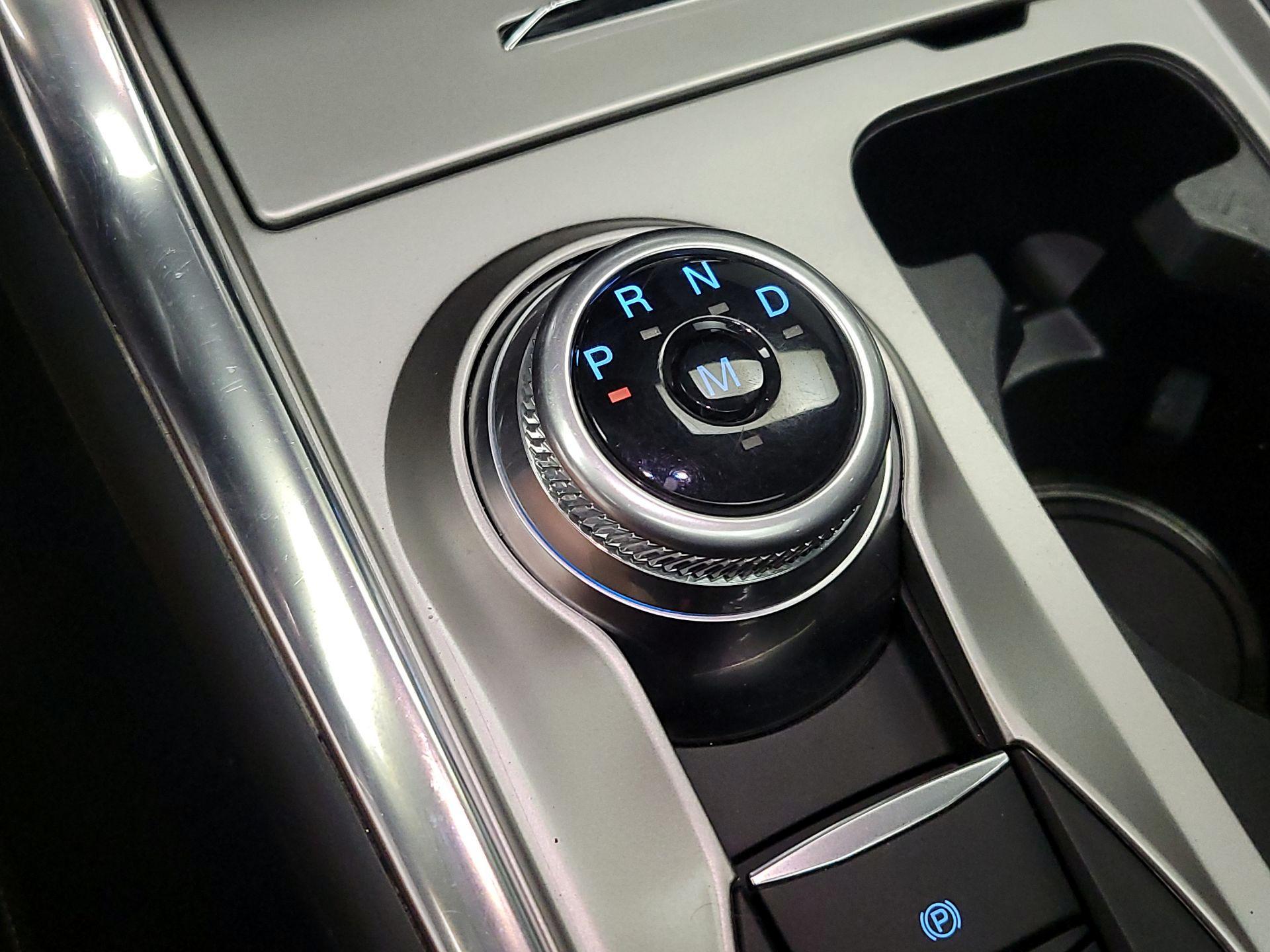 Thumbnail: 2020 Ford Explorer - 18