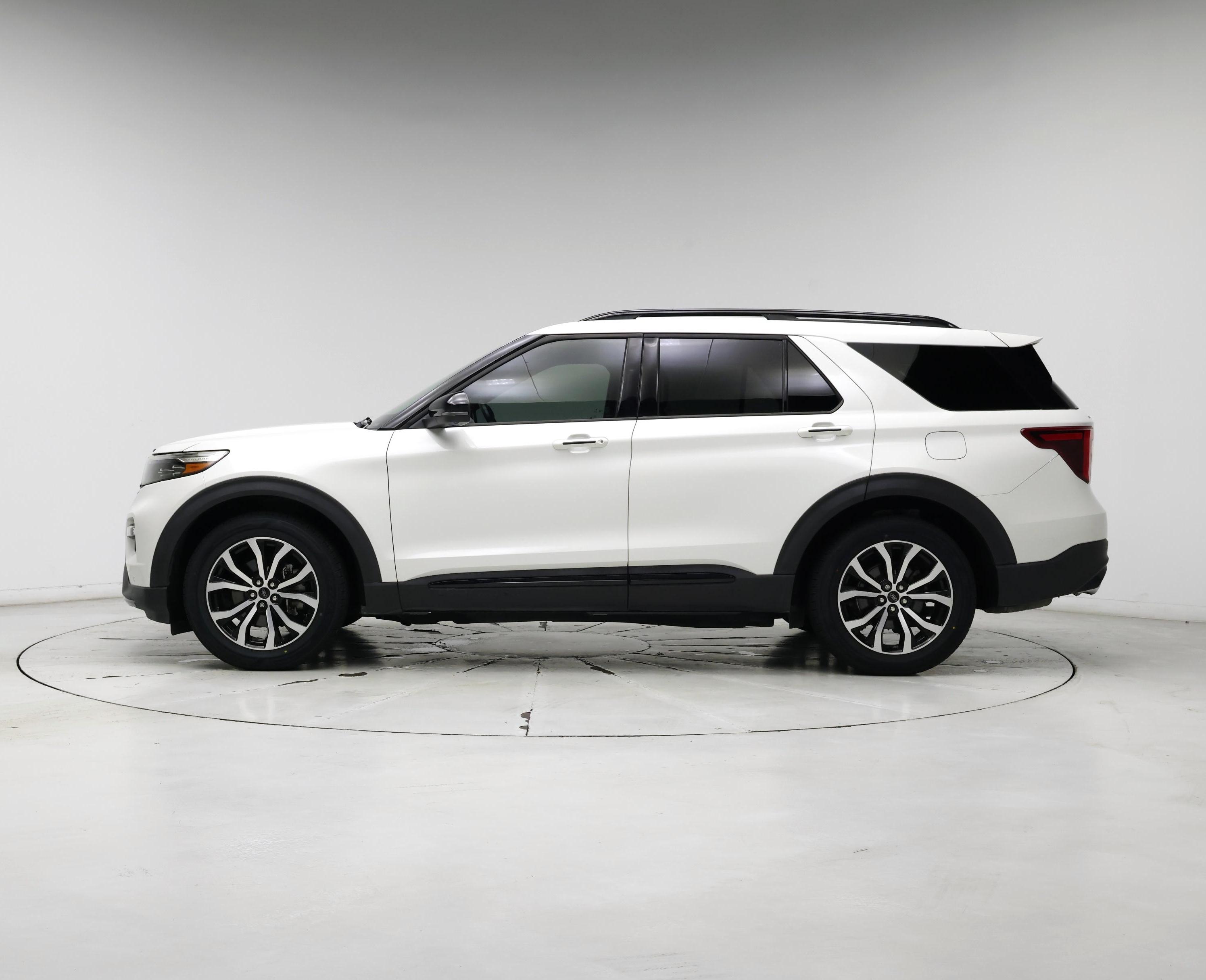 Thumbnail: 2020 Ford Explorer - 3