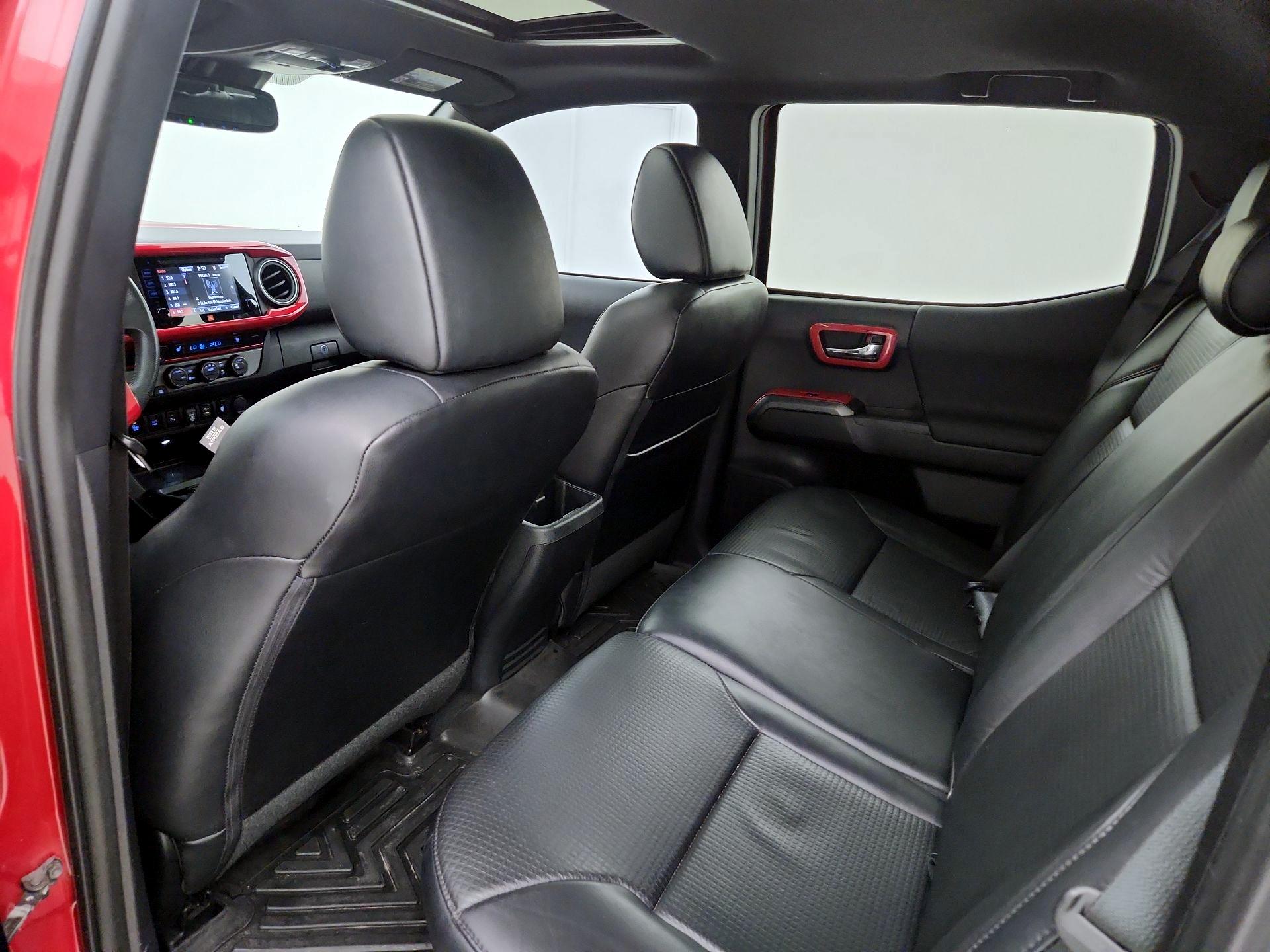 Thumbnail: 2019 Toyota Tacoma - 20