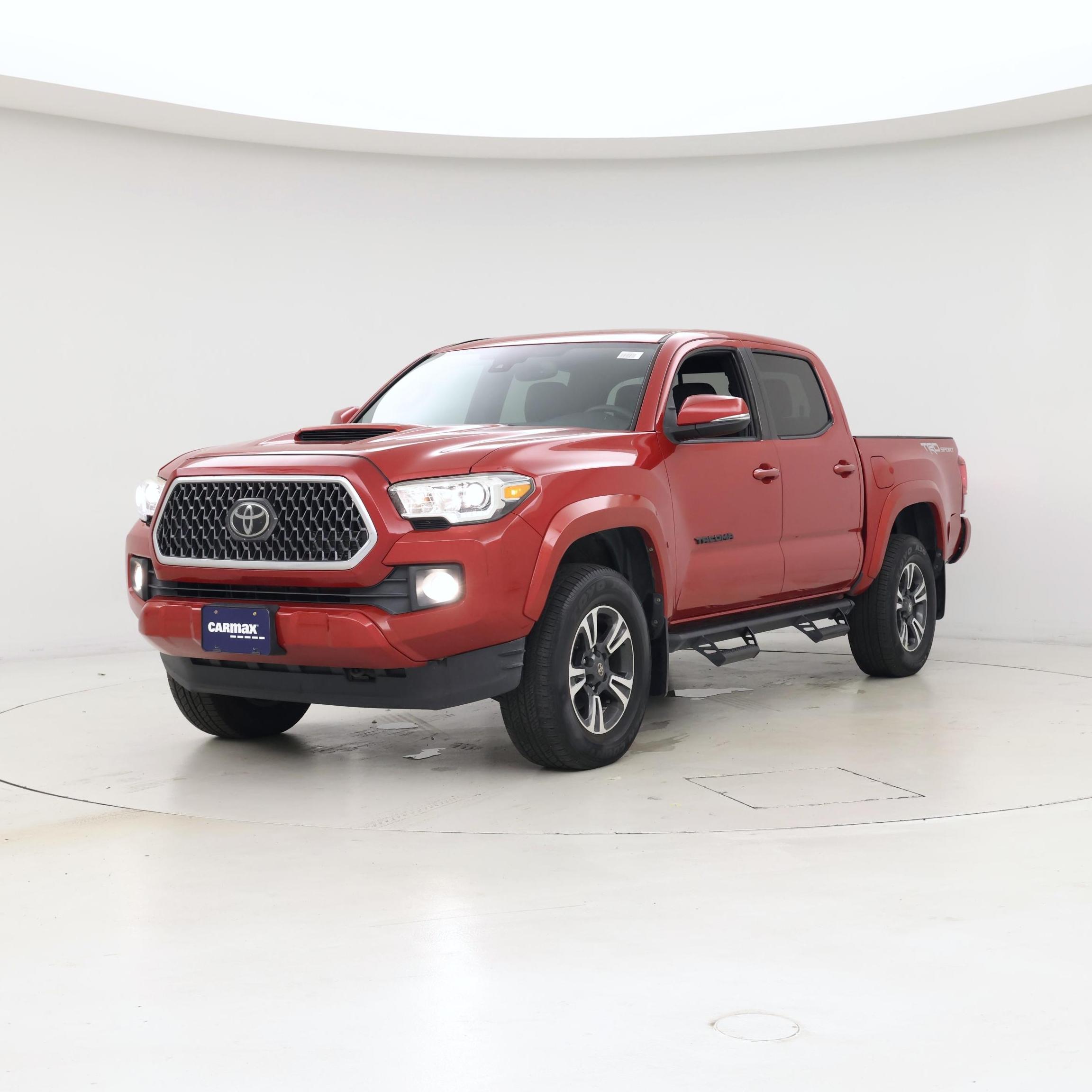 Thumbnail: 2019 Toyota Tacoma - 4