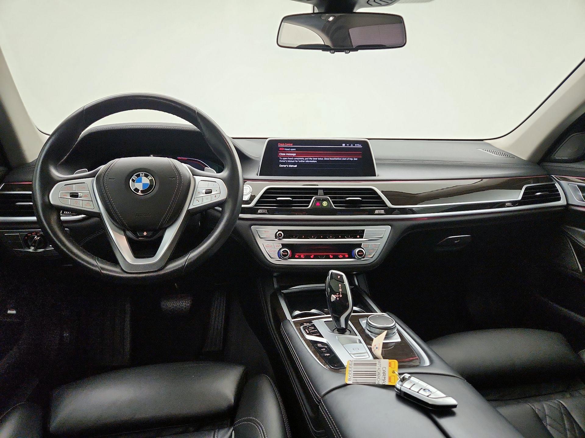 Thumbnail: 2022 BMW 7 Series - 9