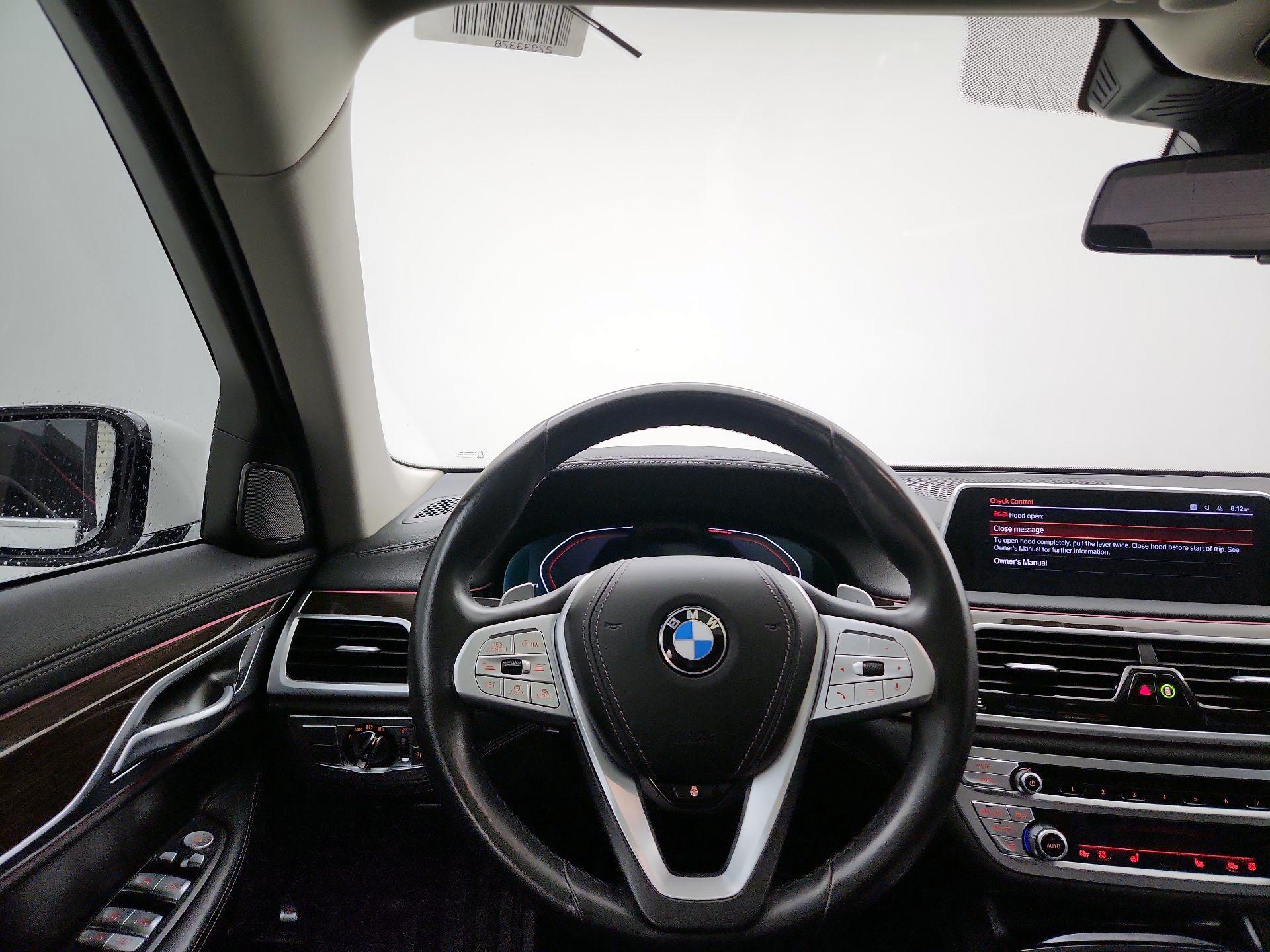 Thumbnail: 2022 BMW 7 Series - 10