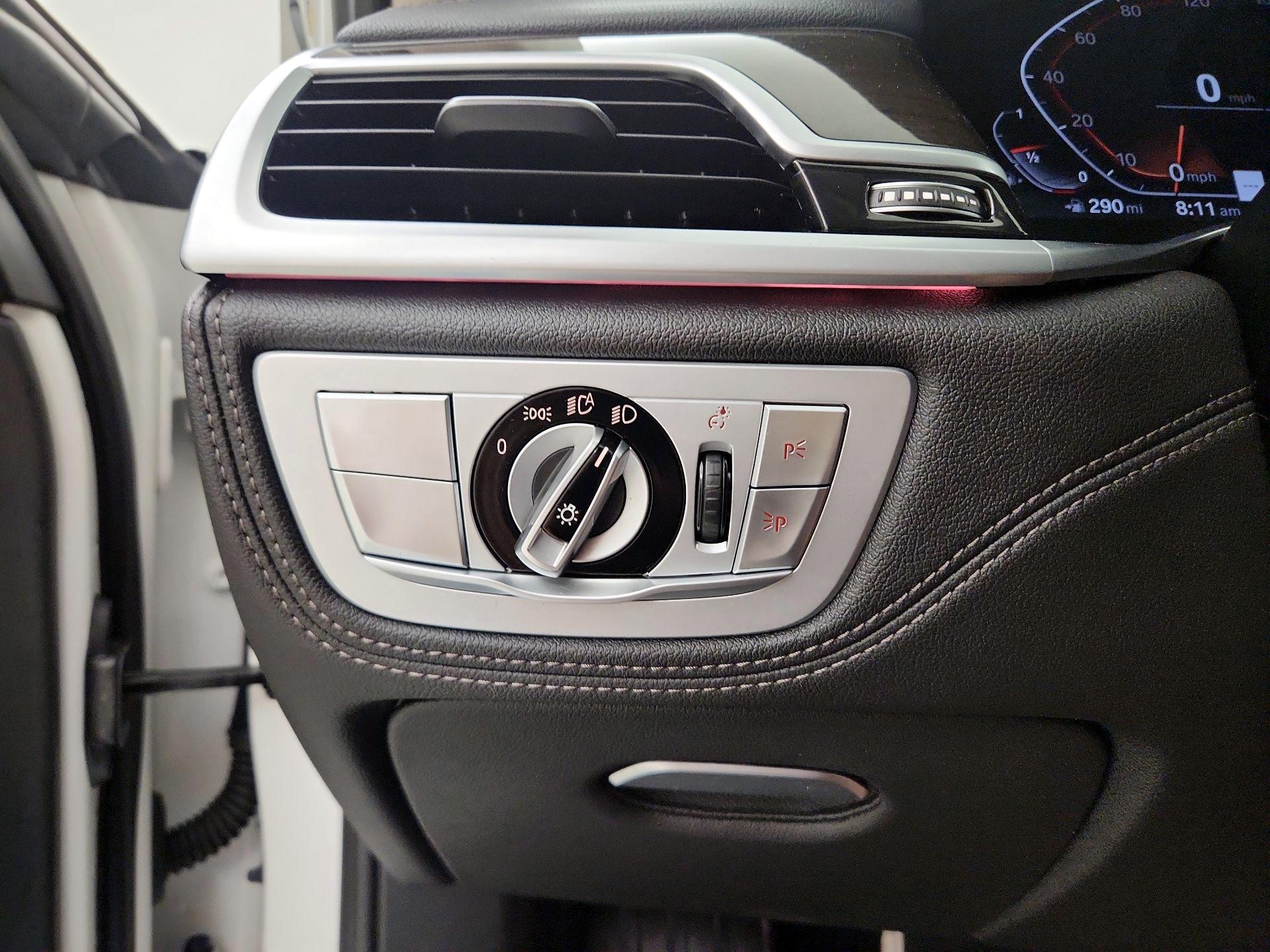 Thumbnail: 2022 BMW 7 Series - 13