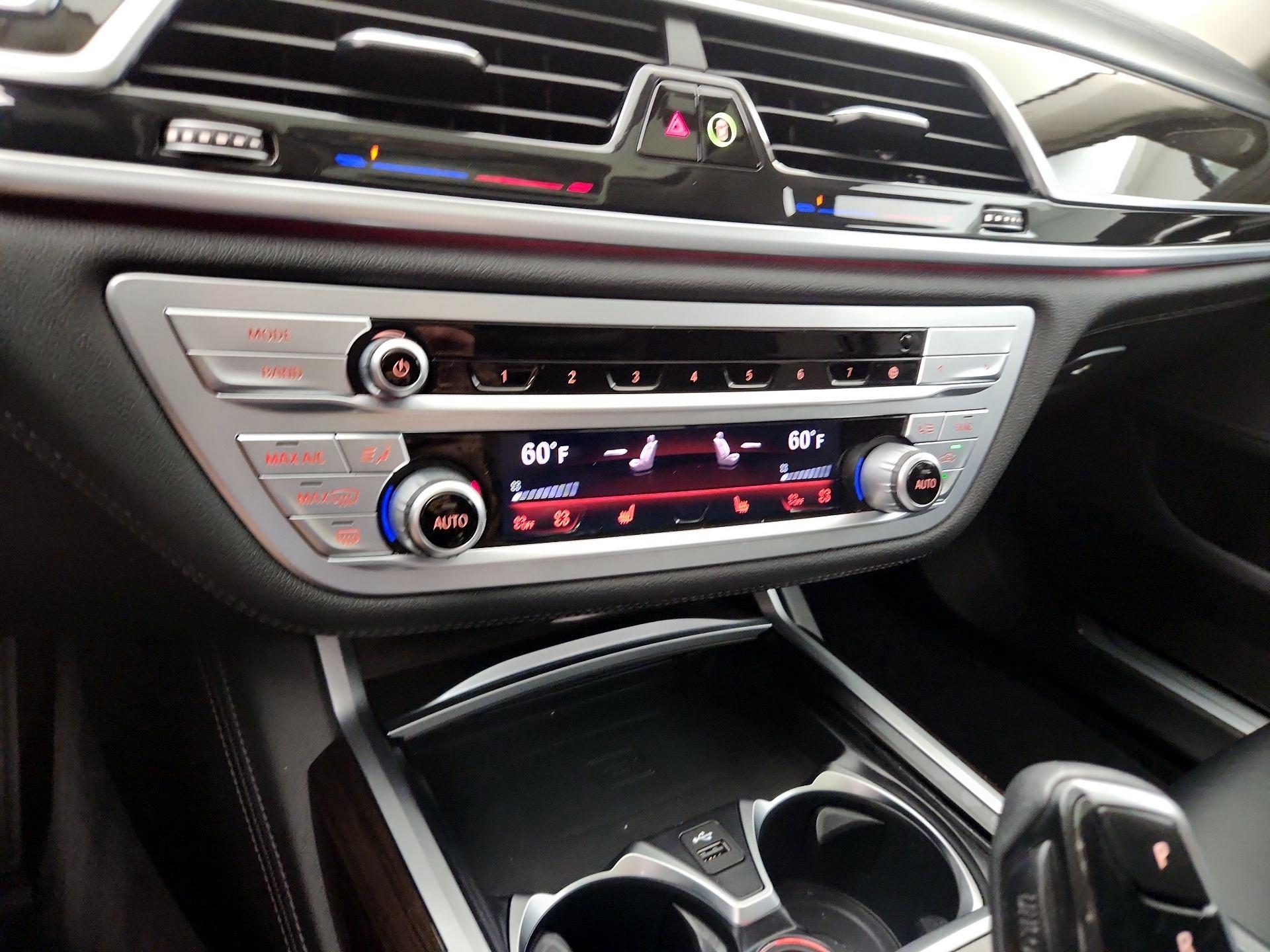 Thumbnail: 2022 BMW 7 Series - 17