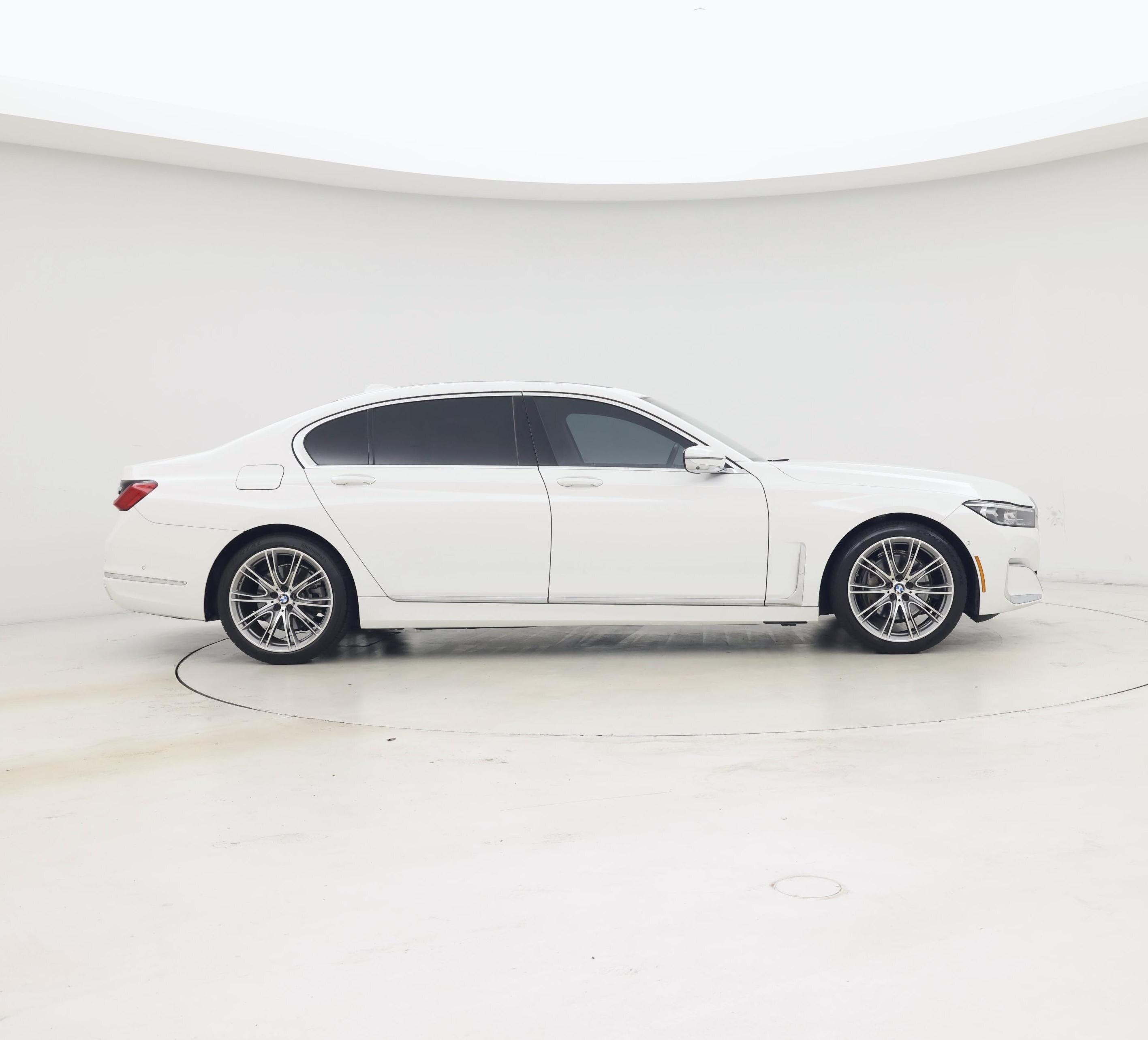 Thumbnail: 2022 BMW 7 Series - 7