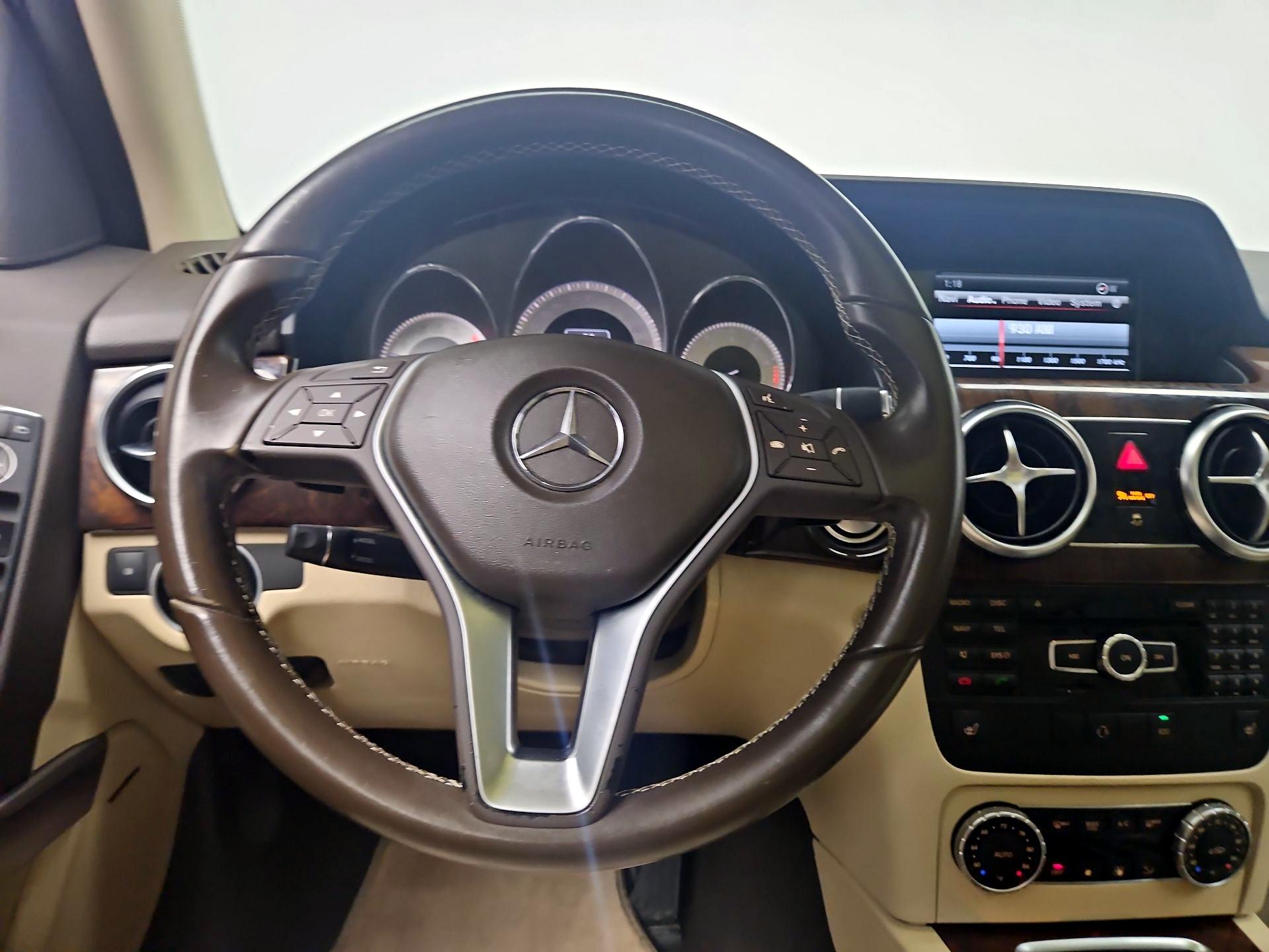 Thumbnail: 2015 Mercedes-Benz GLK - 10