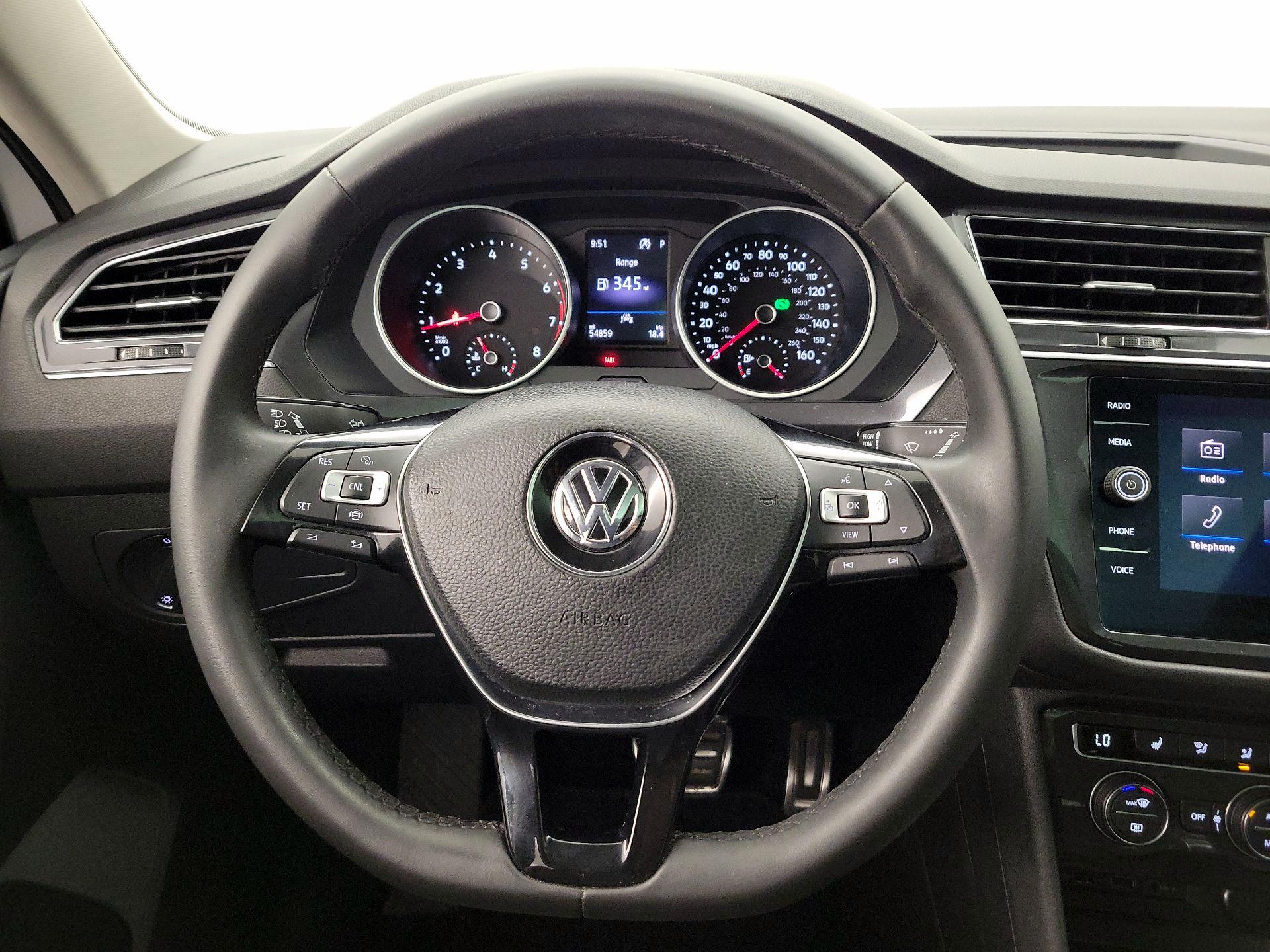 Thumbnail: 2020 Volkswagen Tiguan - 10