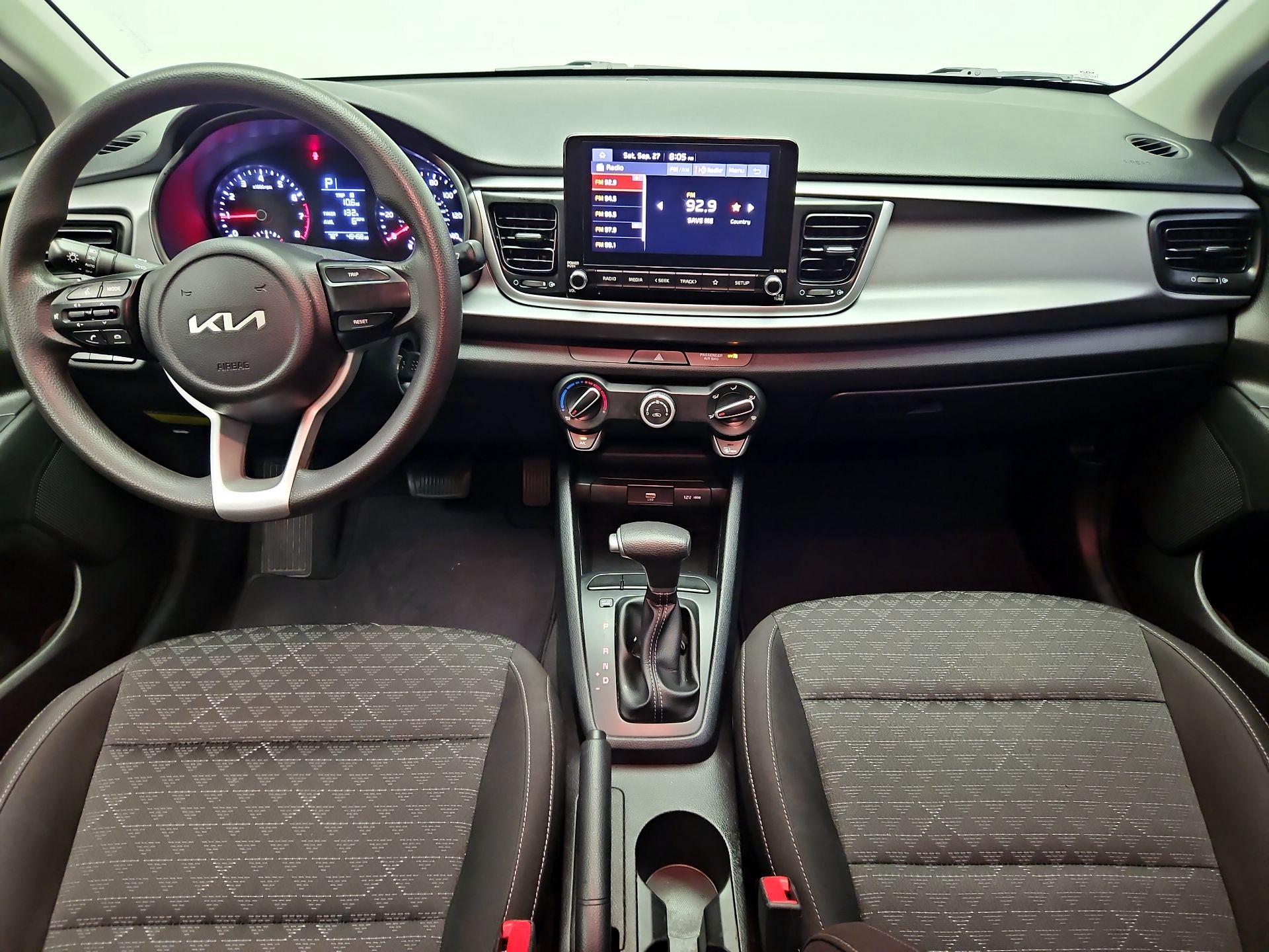 Thumbnail: 2022 Kia Rio - 9