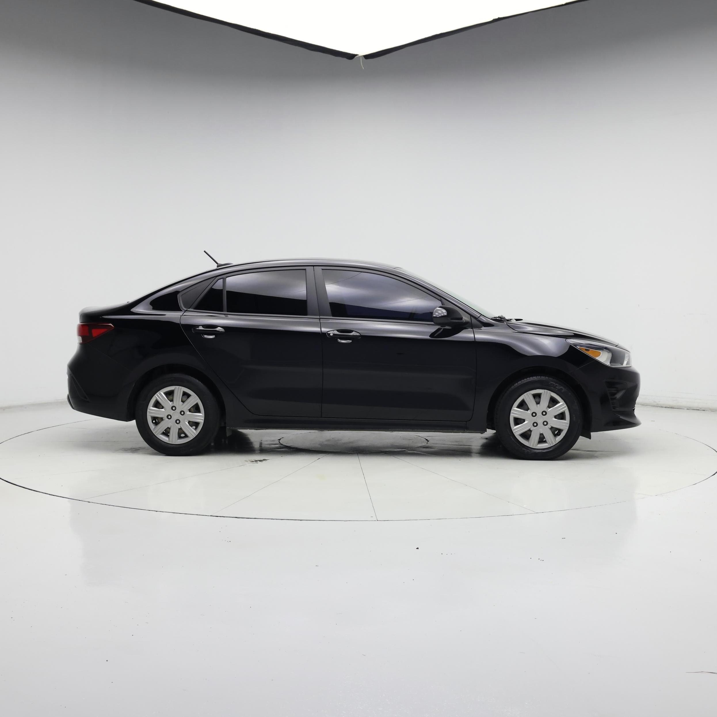 Thumbnail: 2022 Kia Rio - 7