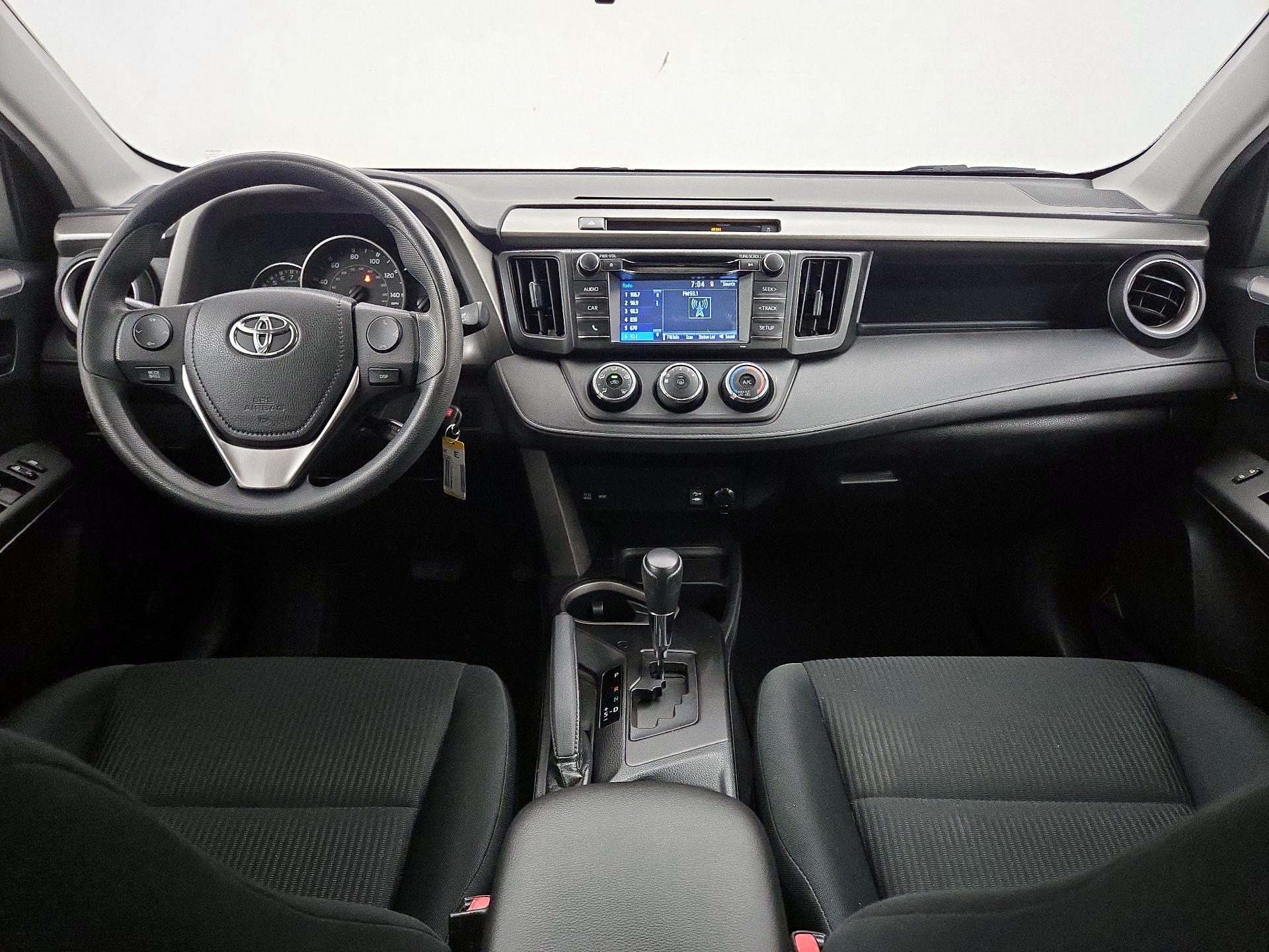 Thumbnail: 2016 Toyota RAV4 - 9