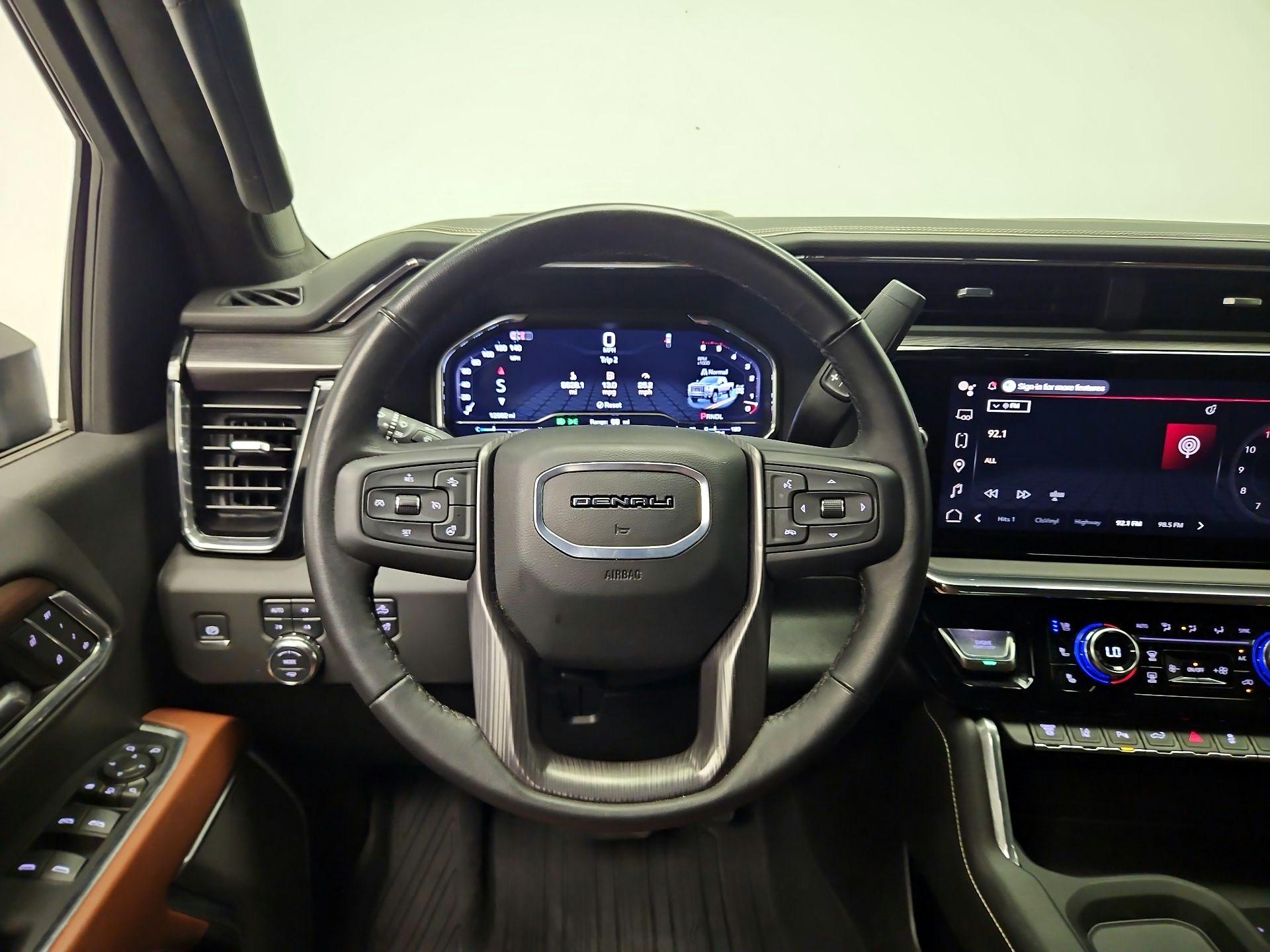 Thumbnail: 2025 GMC Sierra 3500 - 10