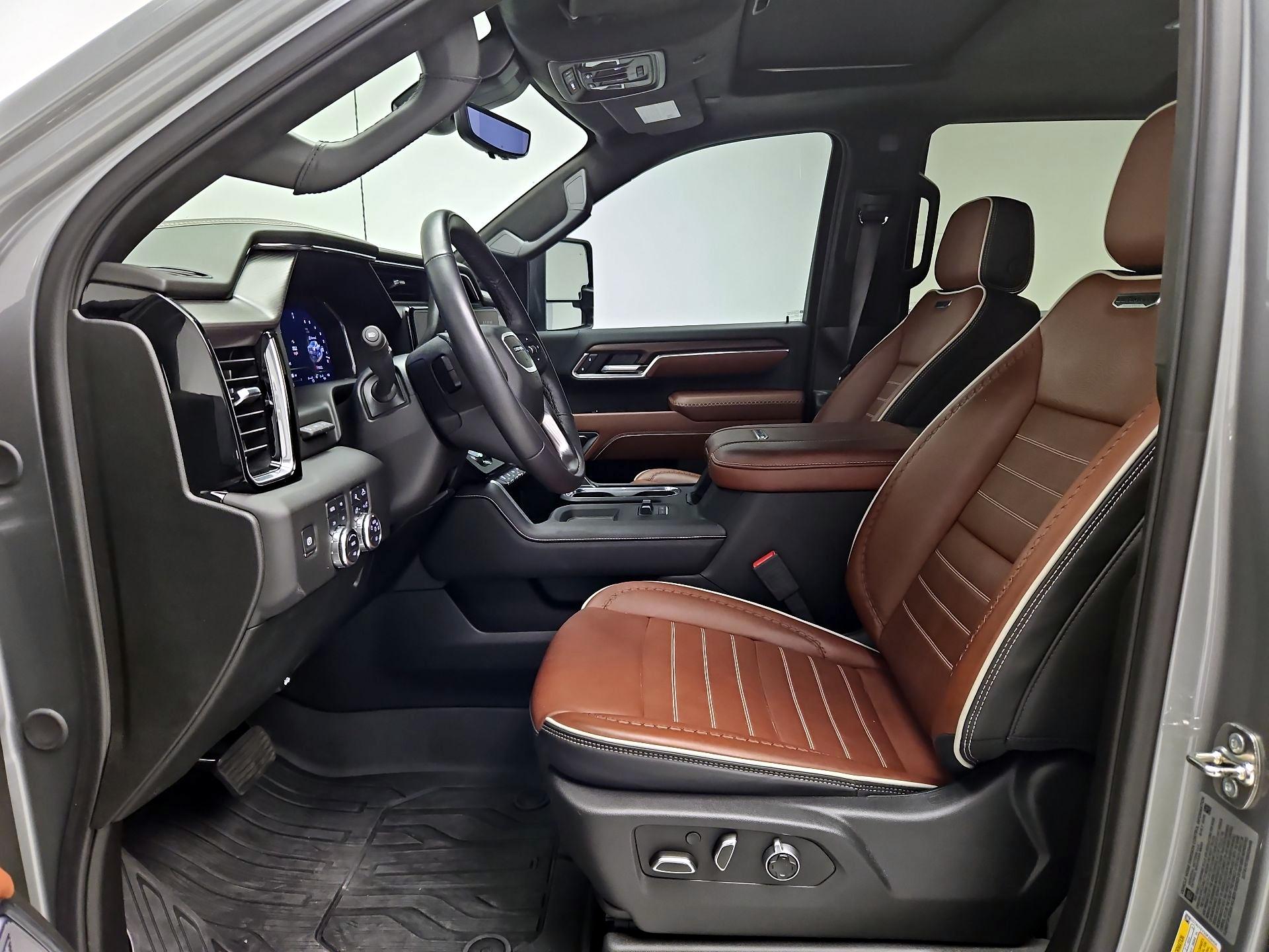 Thumbnail: 2025 GMC Sierra 3500 - 11