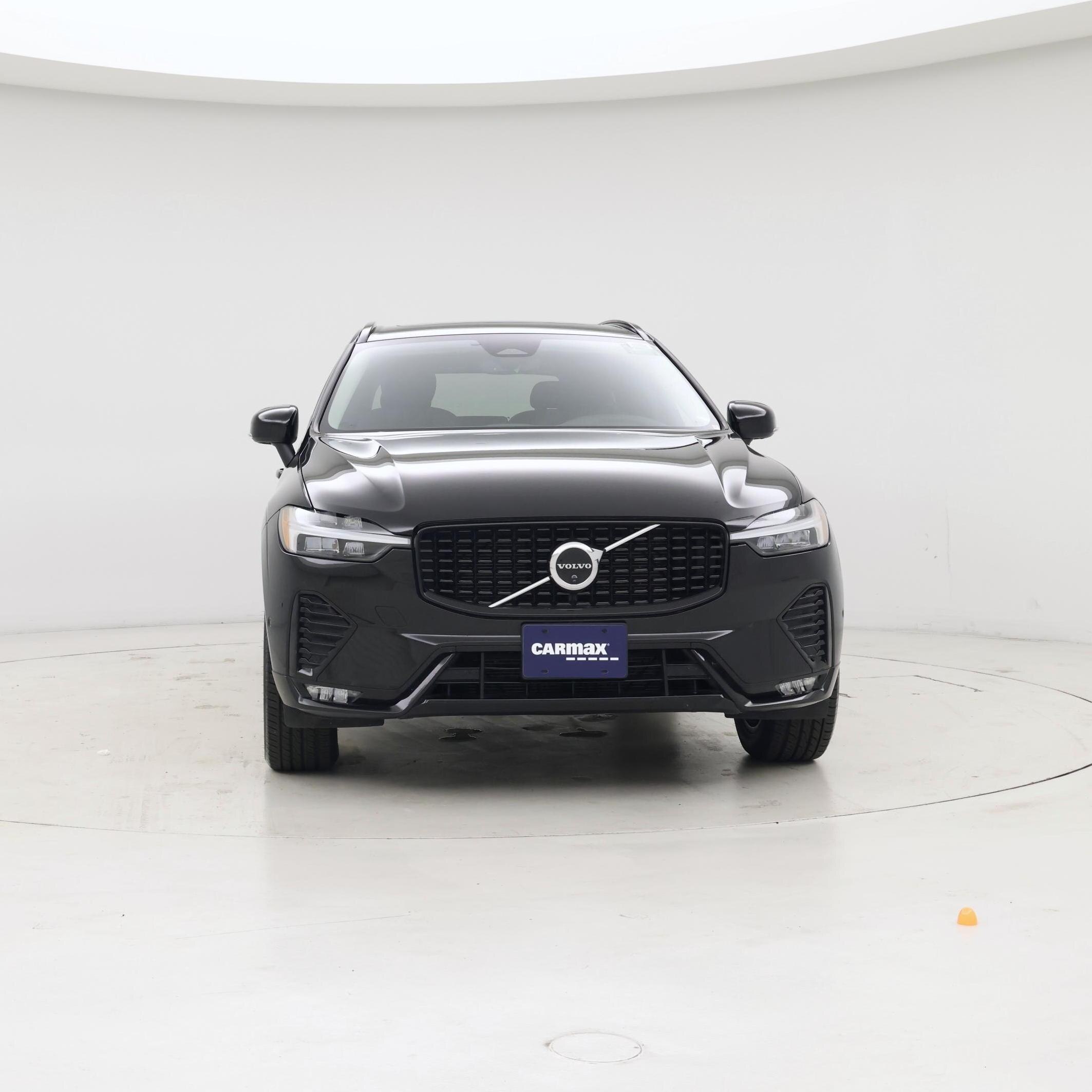 Thumbnail: 2025 Volvo XC60 - 5
