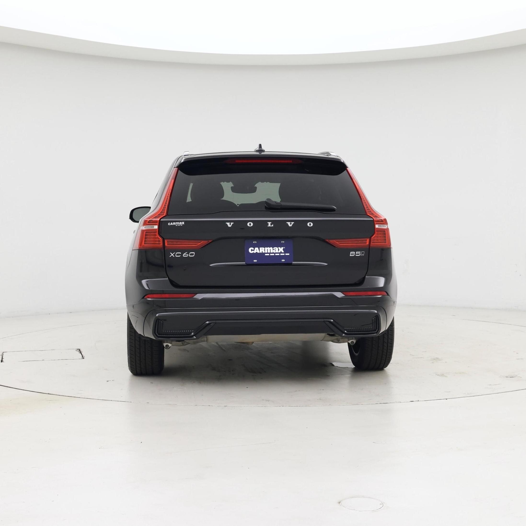 Thumbnail: 2025 Volvo XC60 - 6