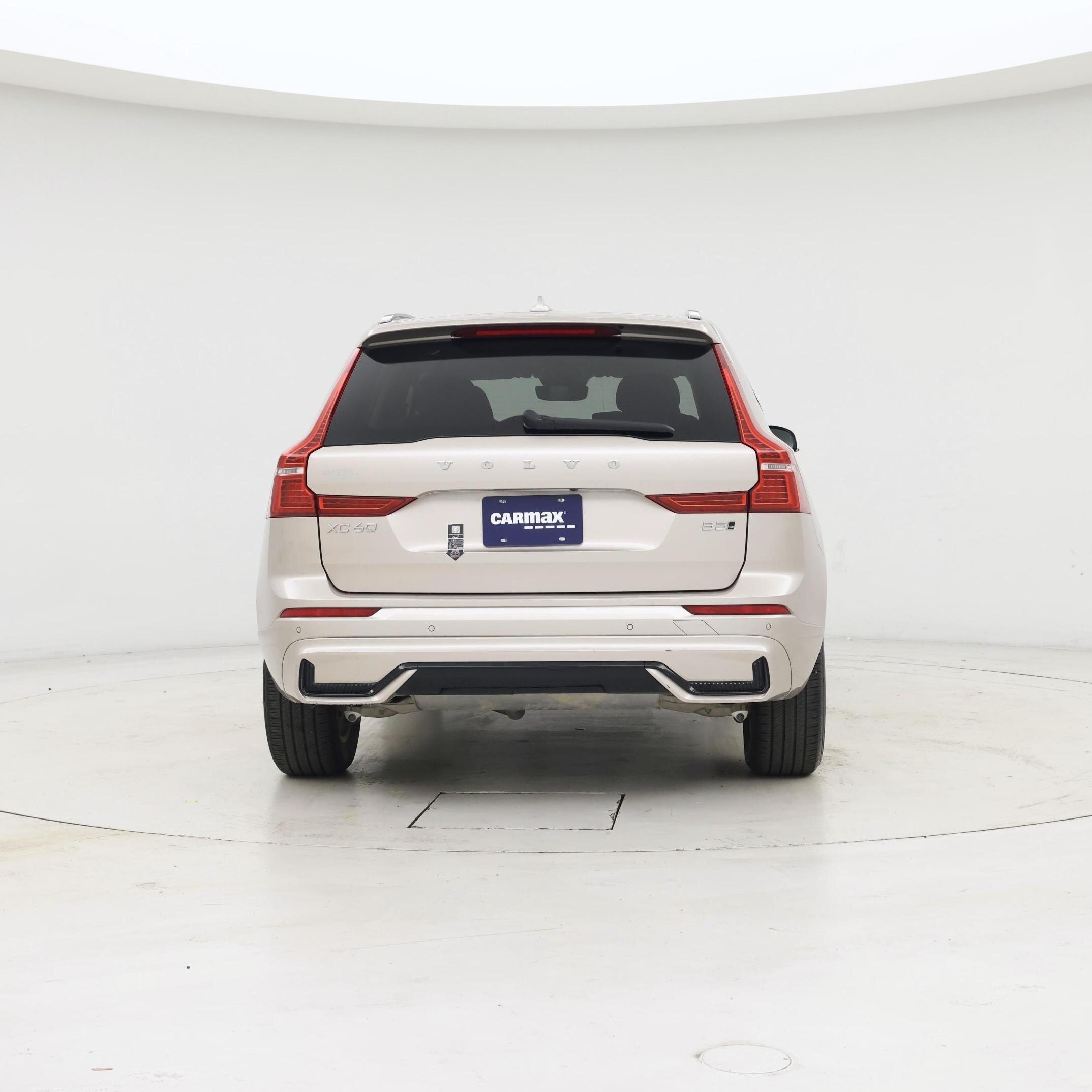 Thumbnail: 2025 Volvo XC60 - 6