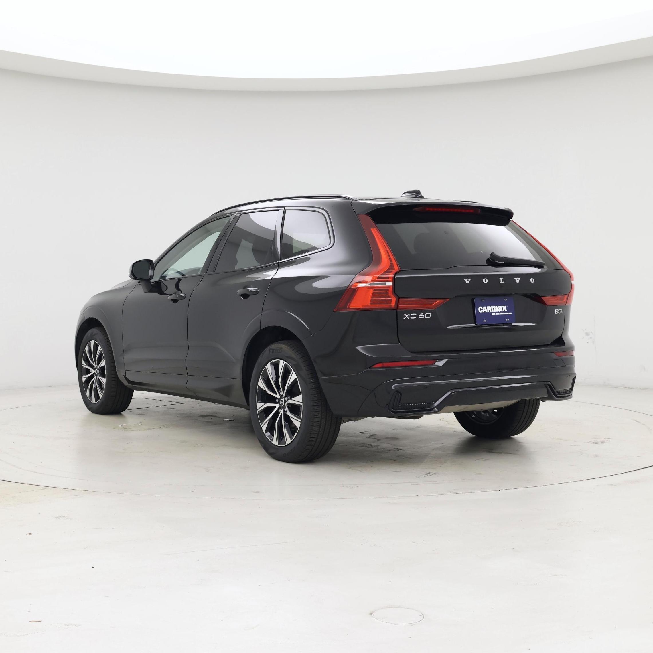 Thumbnail: 2025 Volvo XC60 - 2