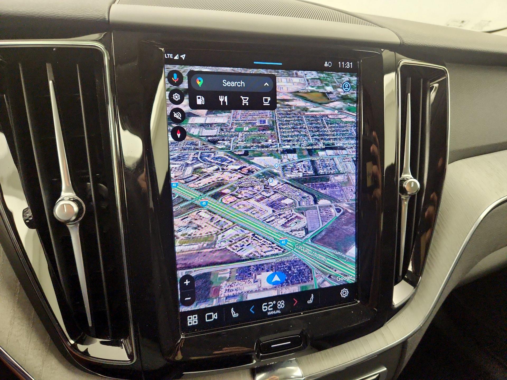 Thumbnail: 2025 Volvo XC60 - 14