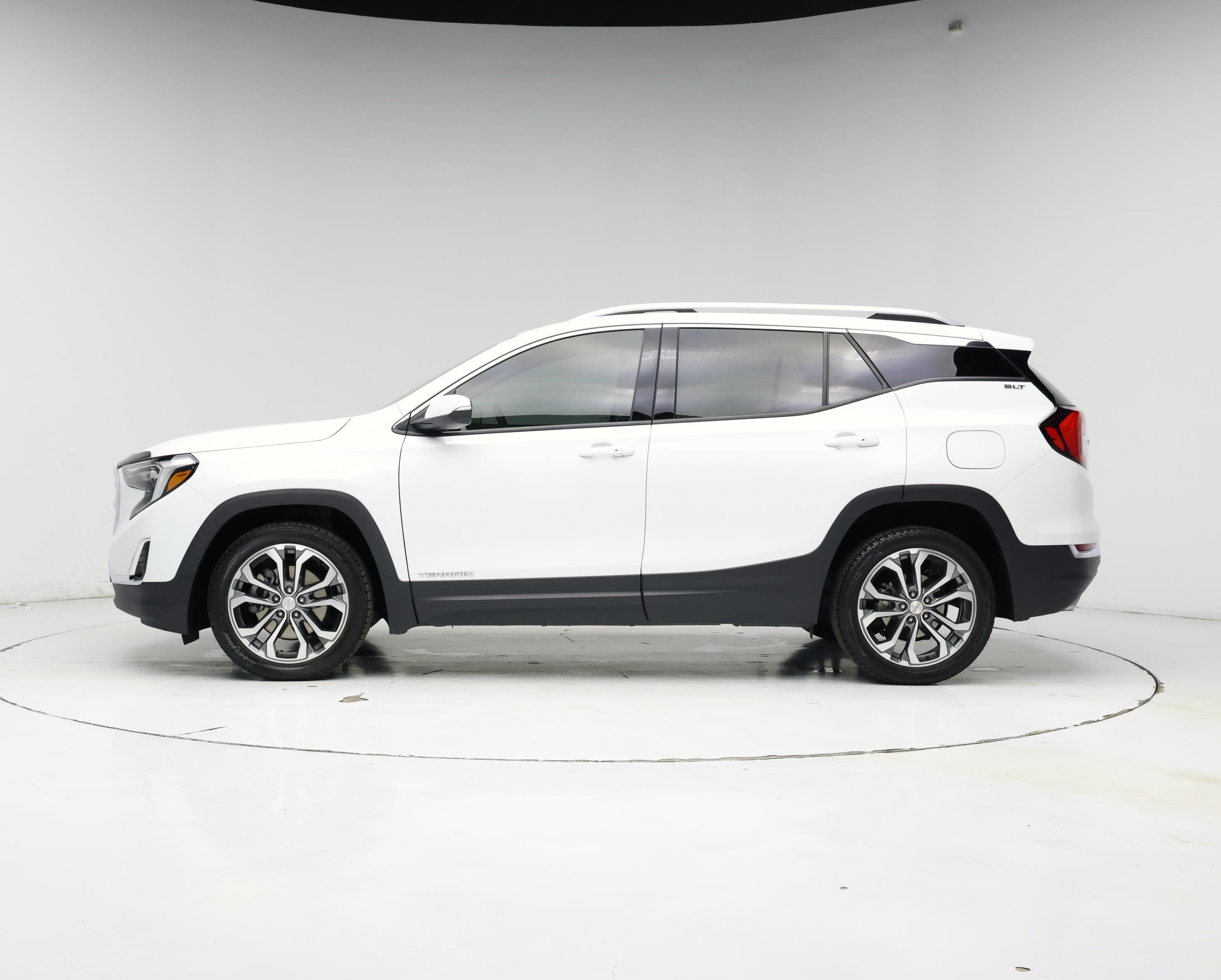 Thumbnail: 2020 GMC Terrain - 3