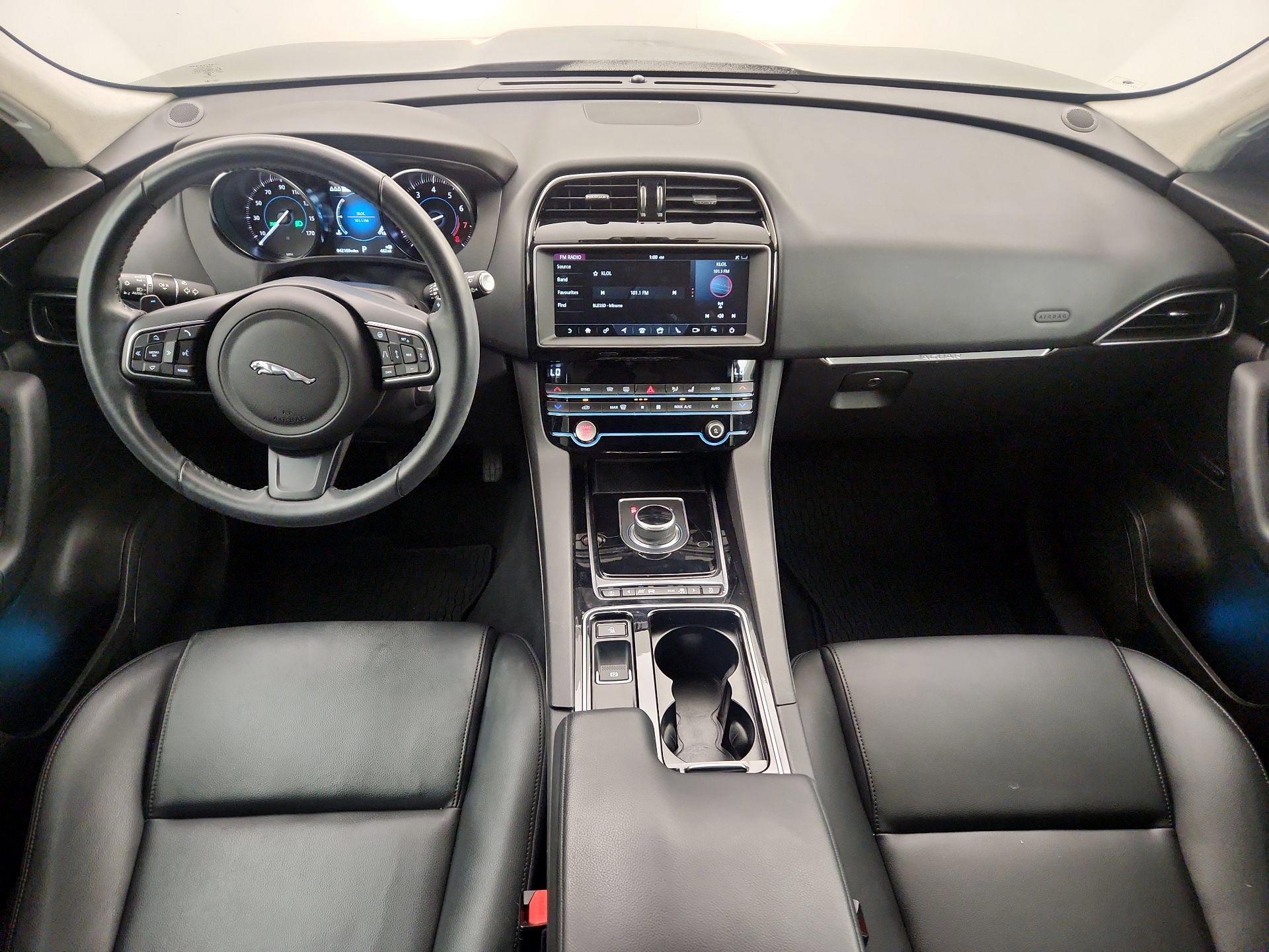 Thumbnail: 2020 Jaguar F-Pace - 9