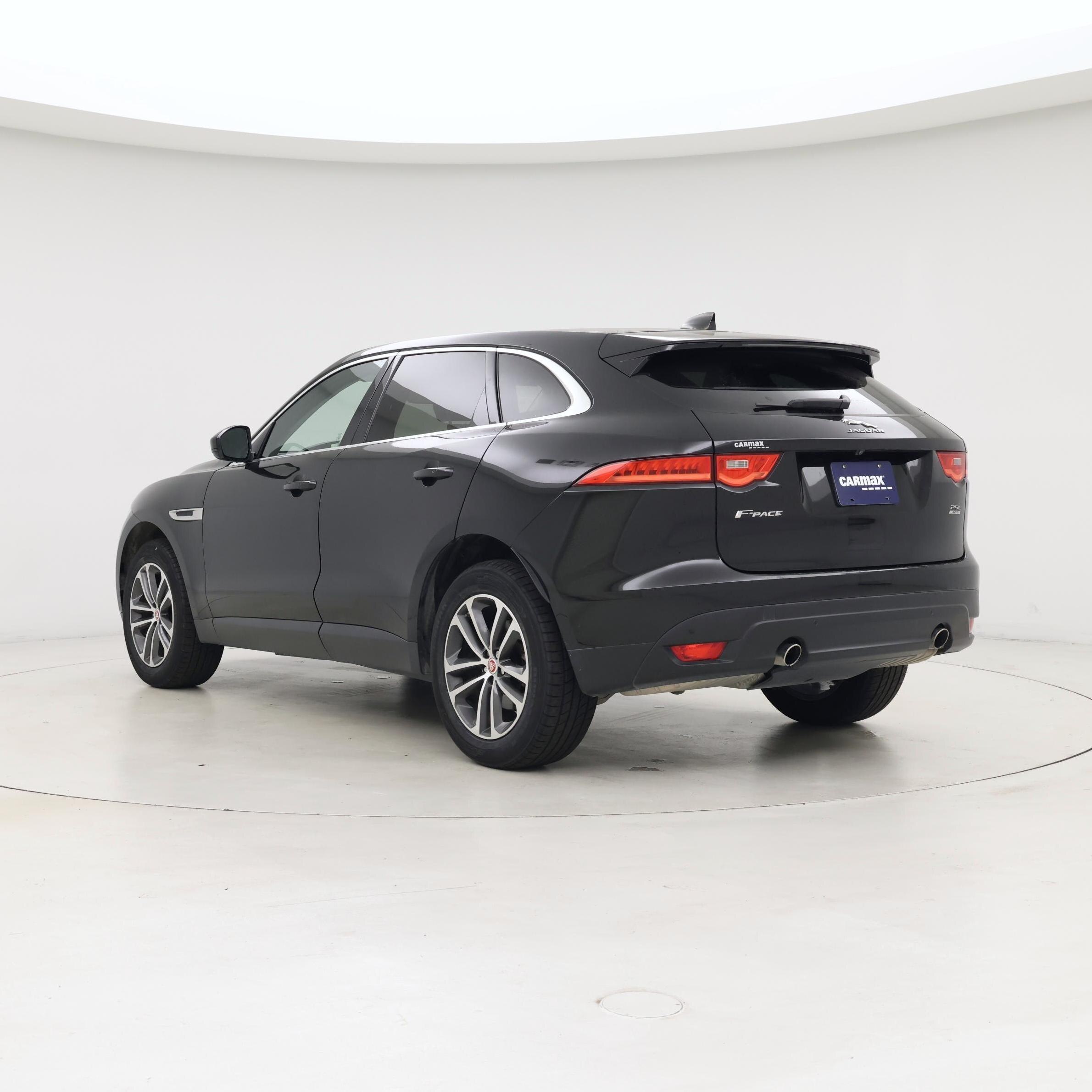 Thumbnail: 2020 Jaguar F-Pace - 2
