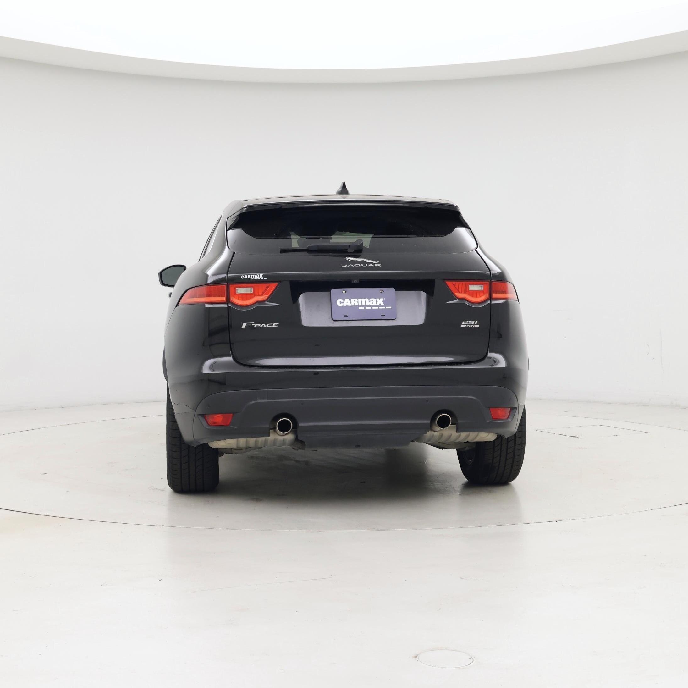 Thumbnail: 2020 Jaguar F-Pace - 6