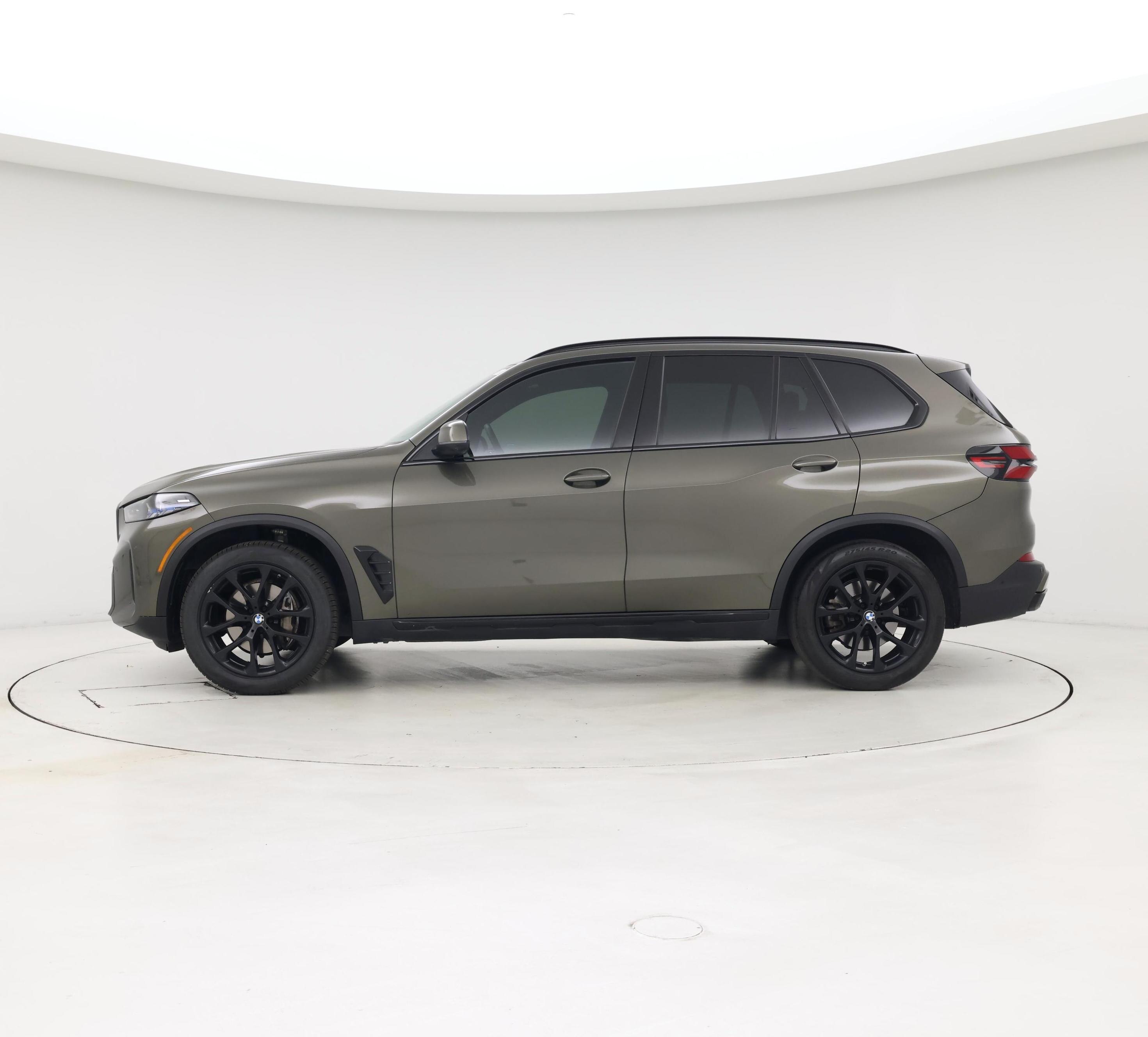 Thumbnail: 2024 BMW X5 - 3