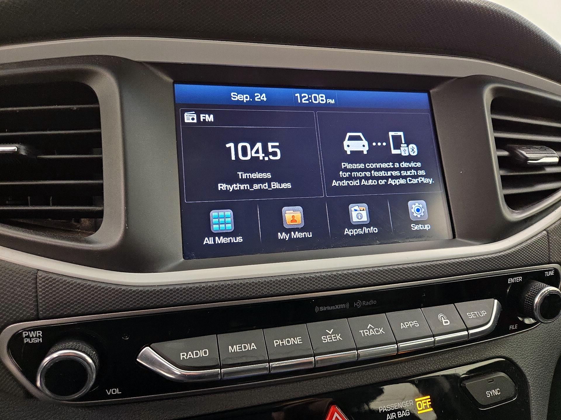Thumbnail: 2018 Hyundai Ioniq - 15