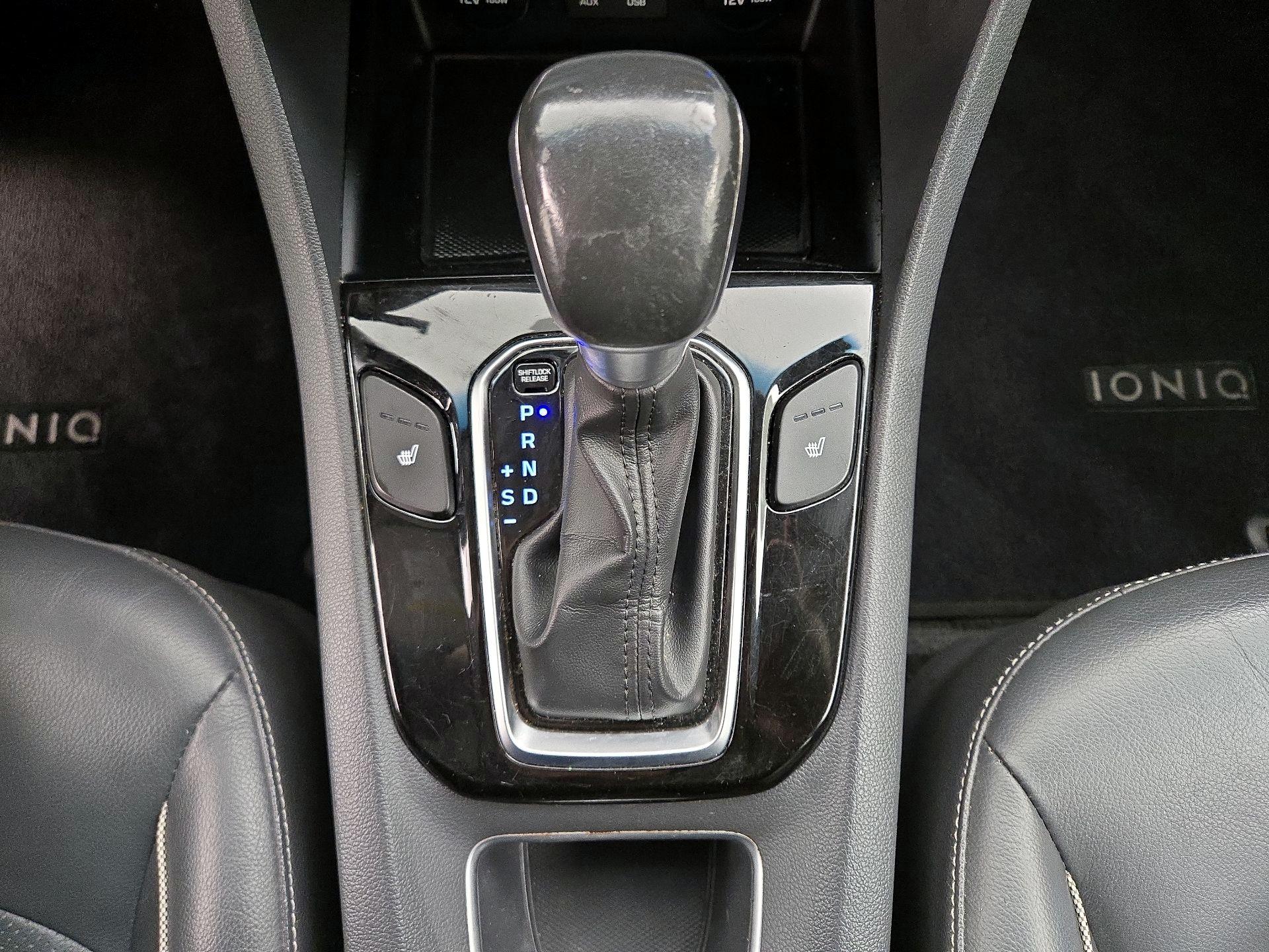 Thumbnail: 2018 Hyundai Ioniq - 17