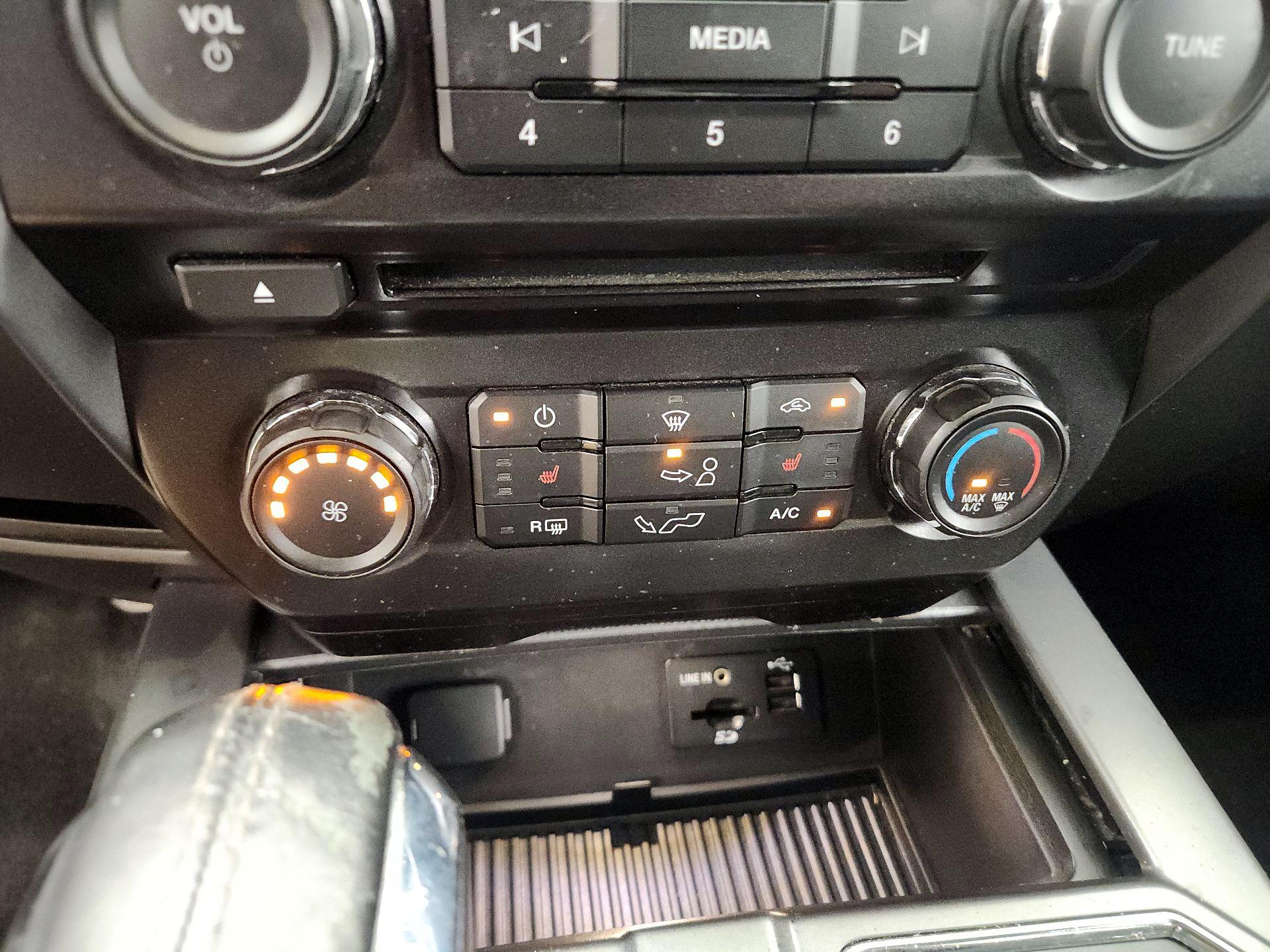 Thumbnail: 2015 Ford F-150 - 16