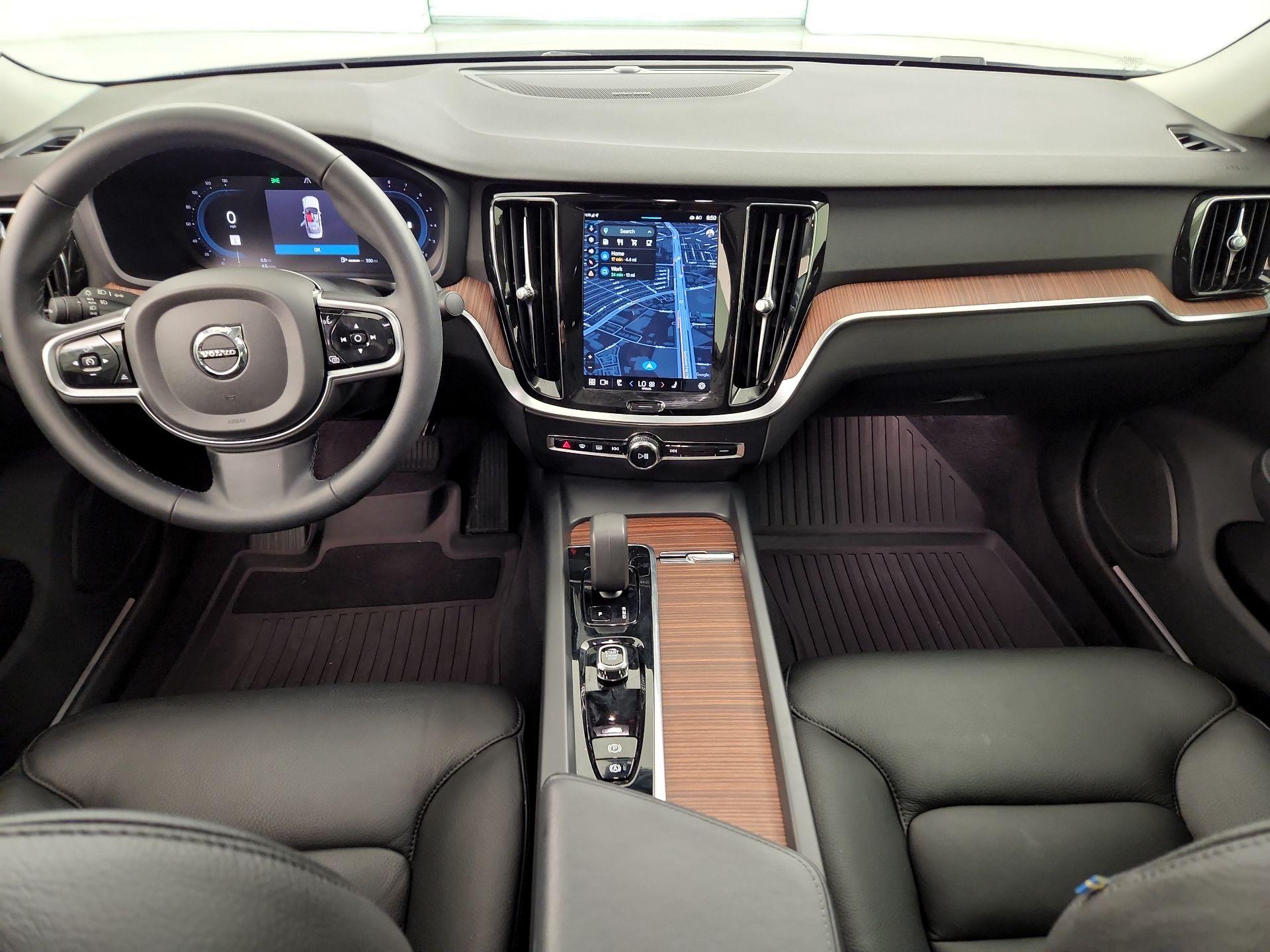 Thumbnail: 2024 Volvo S60 - 9