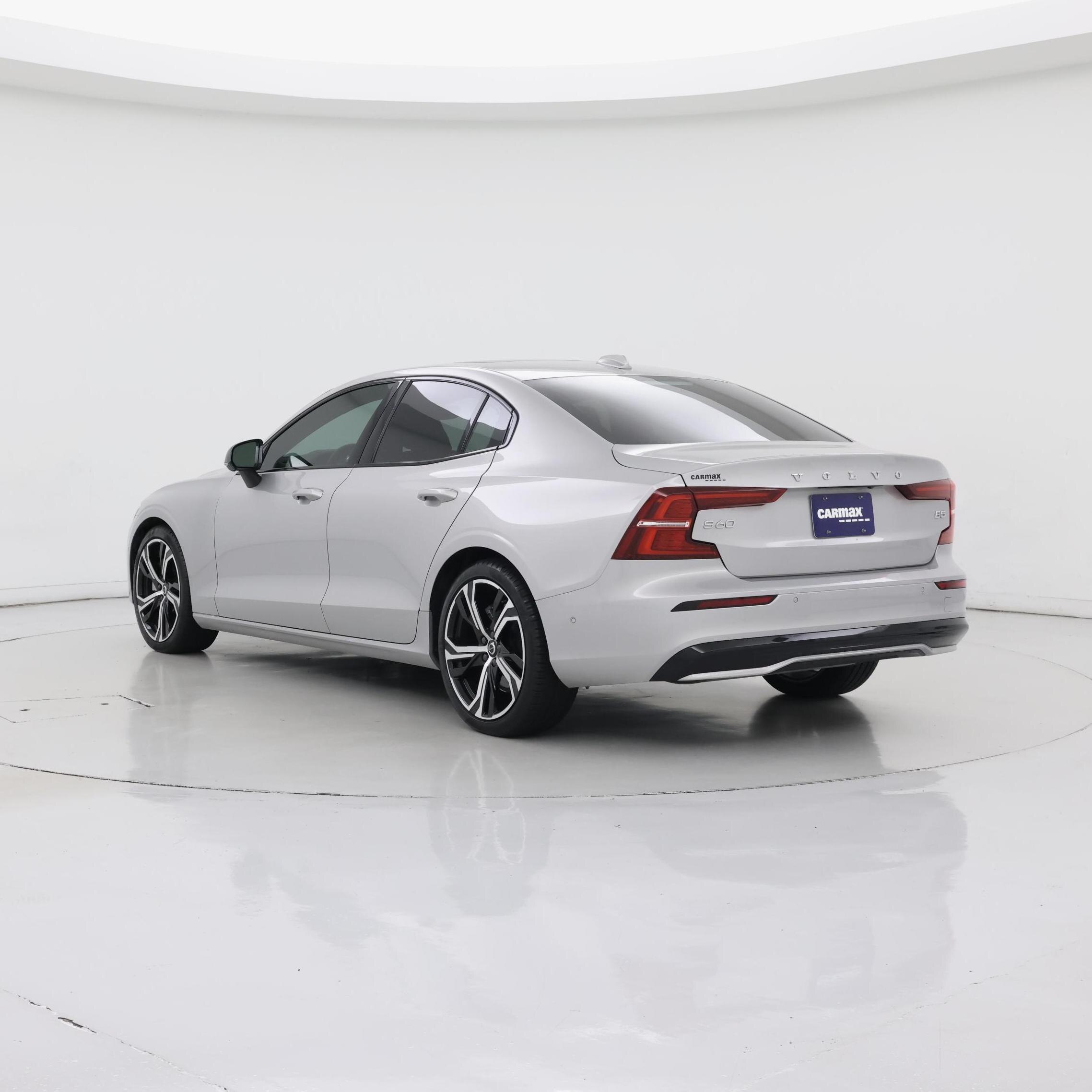 Thumbnail: 2024 Volvo S60 - 2