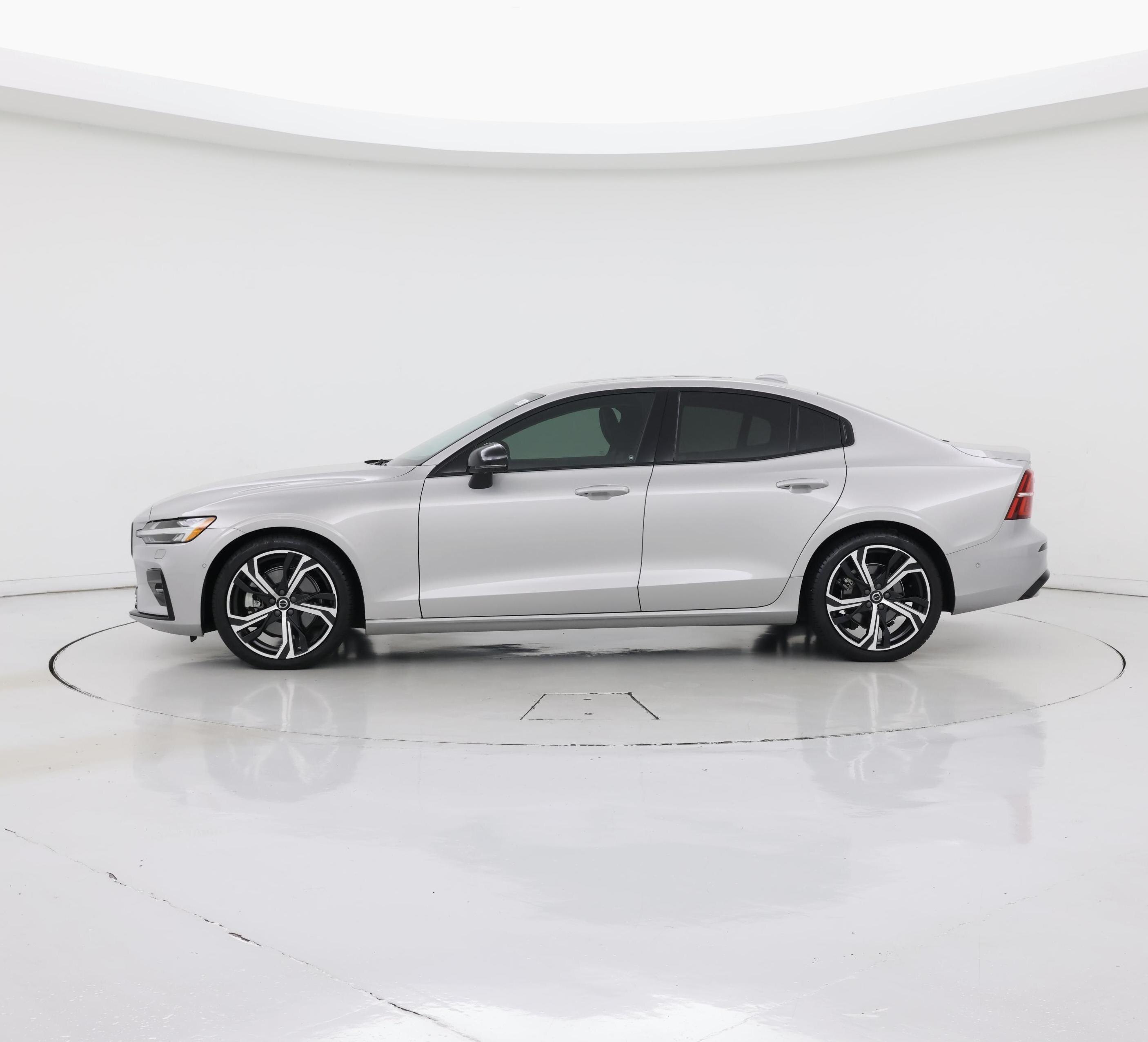 Thumbnail: 2024 Volvo S60 - 3