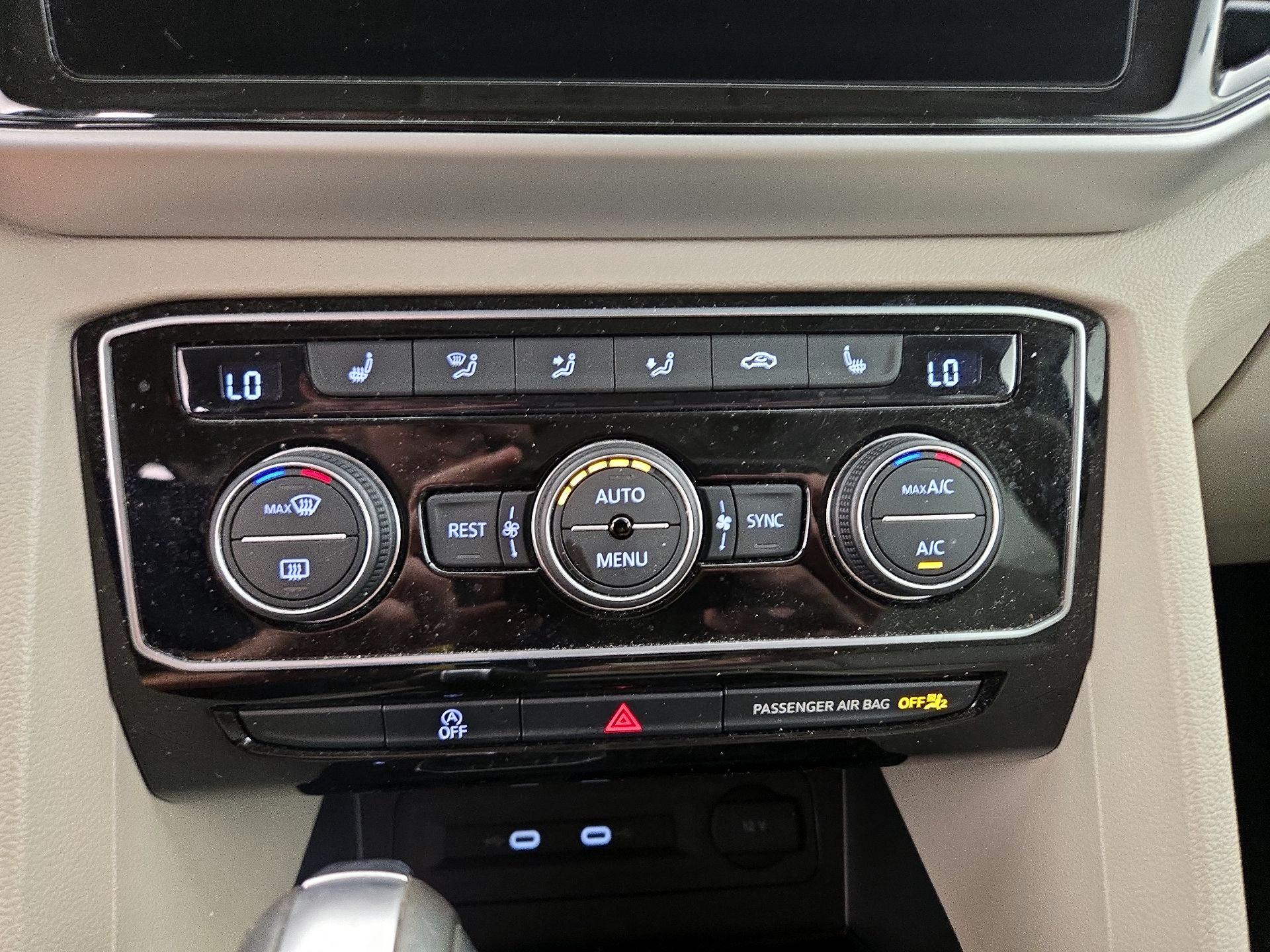 Thumbnail: 2023 Volkswagen Atlas - 16